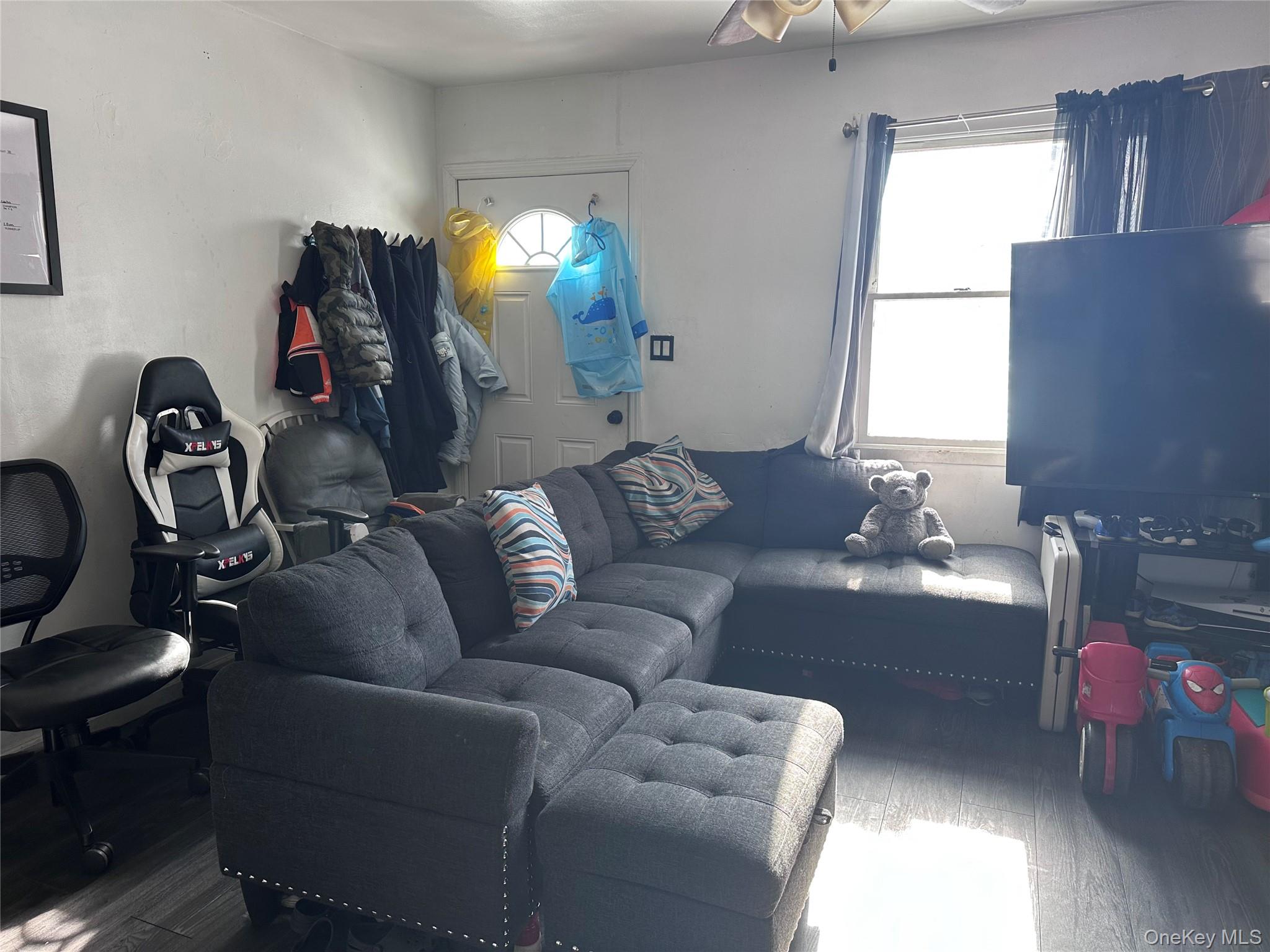 #15 photo, 71 Macarthur Avenue, Brentwood , NY 11717