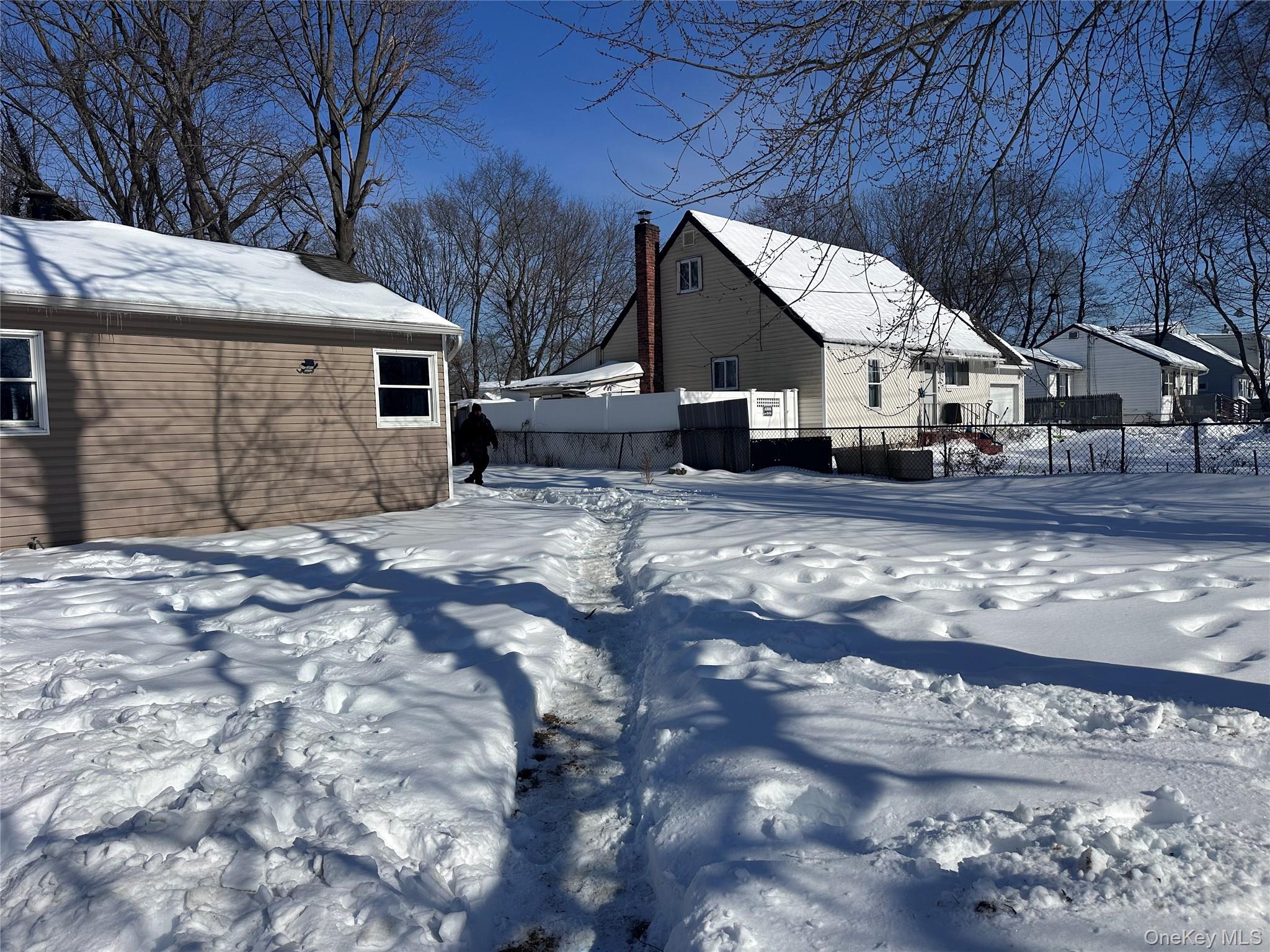 #19 photo, 71 Macarthur Avenue, Brentwood , NY 11717