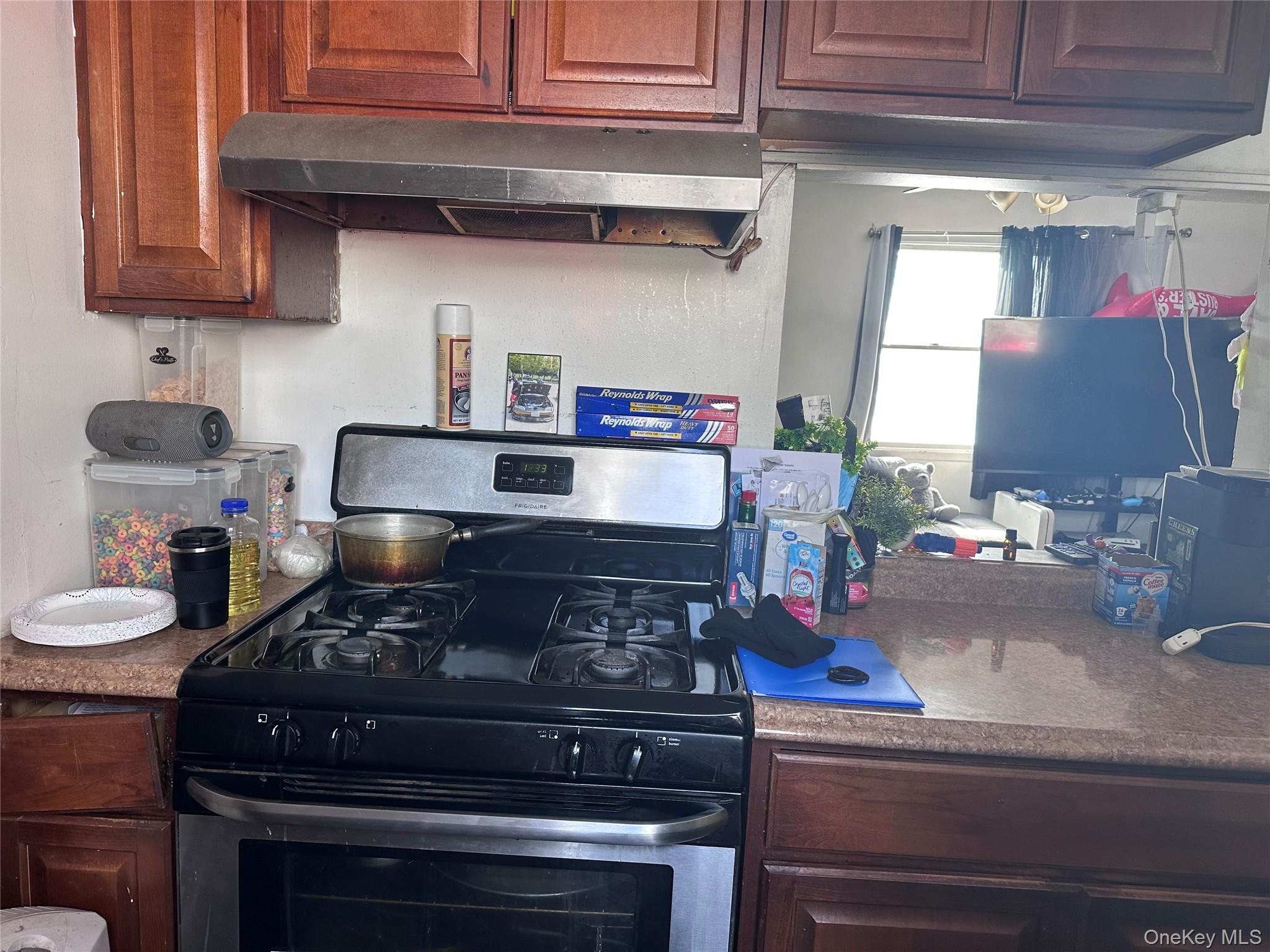 #6 photo, 71 Macarthur Avenue, Brentwood , NY 11717