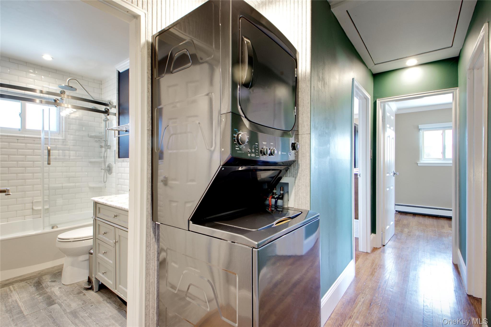 #10 photo, 192 Park Avenue, New Hyde Park , NY 11040