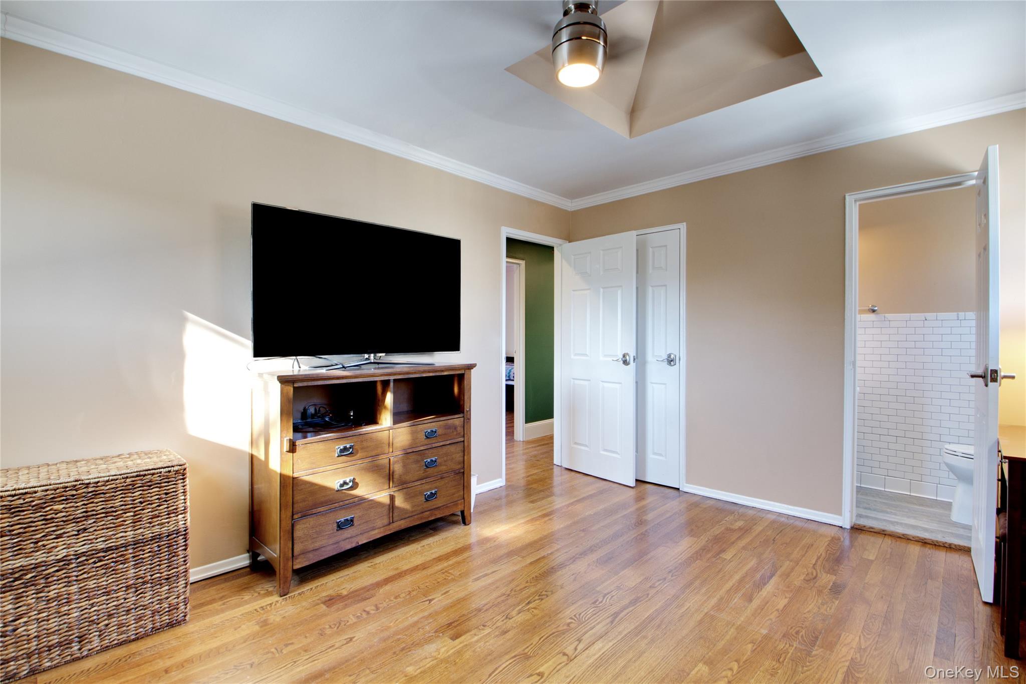 #14 photo, 192 Park Avenue, New Hyde Park , NY 11040