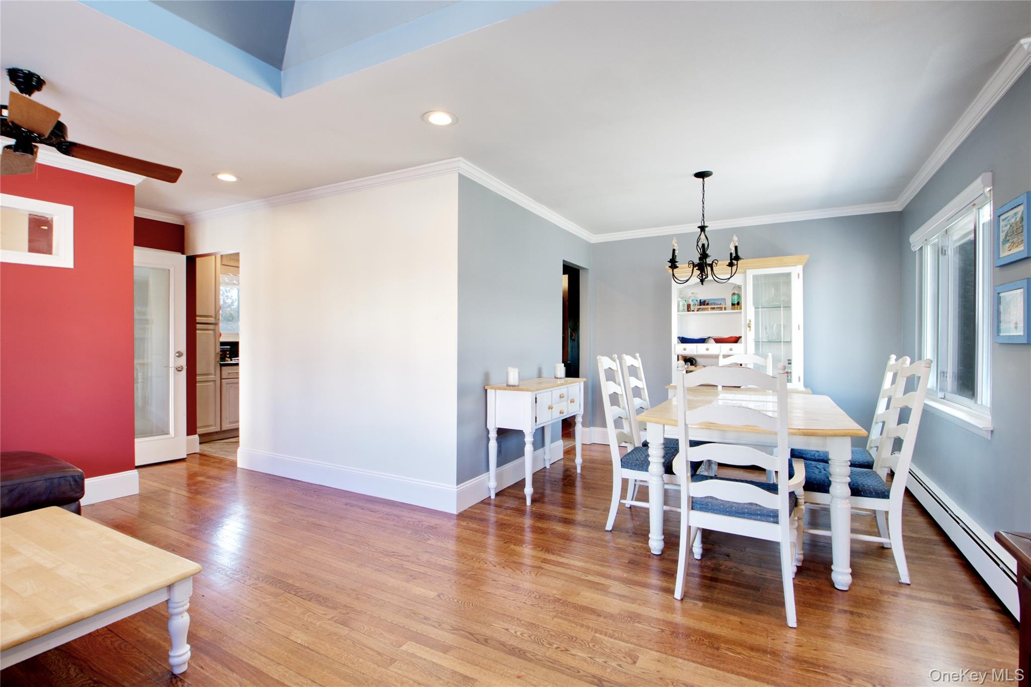 #5 photo, 192 Park Avenue, New Hyde Park , NY 11040