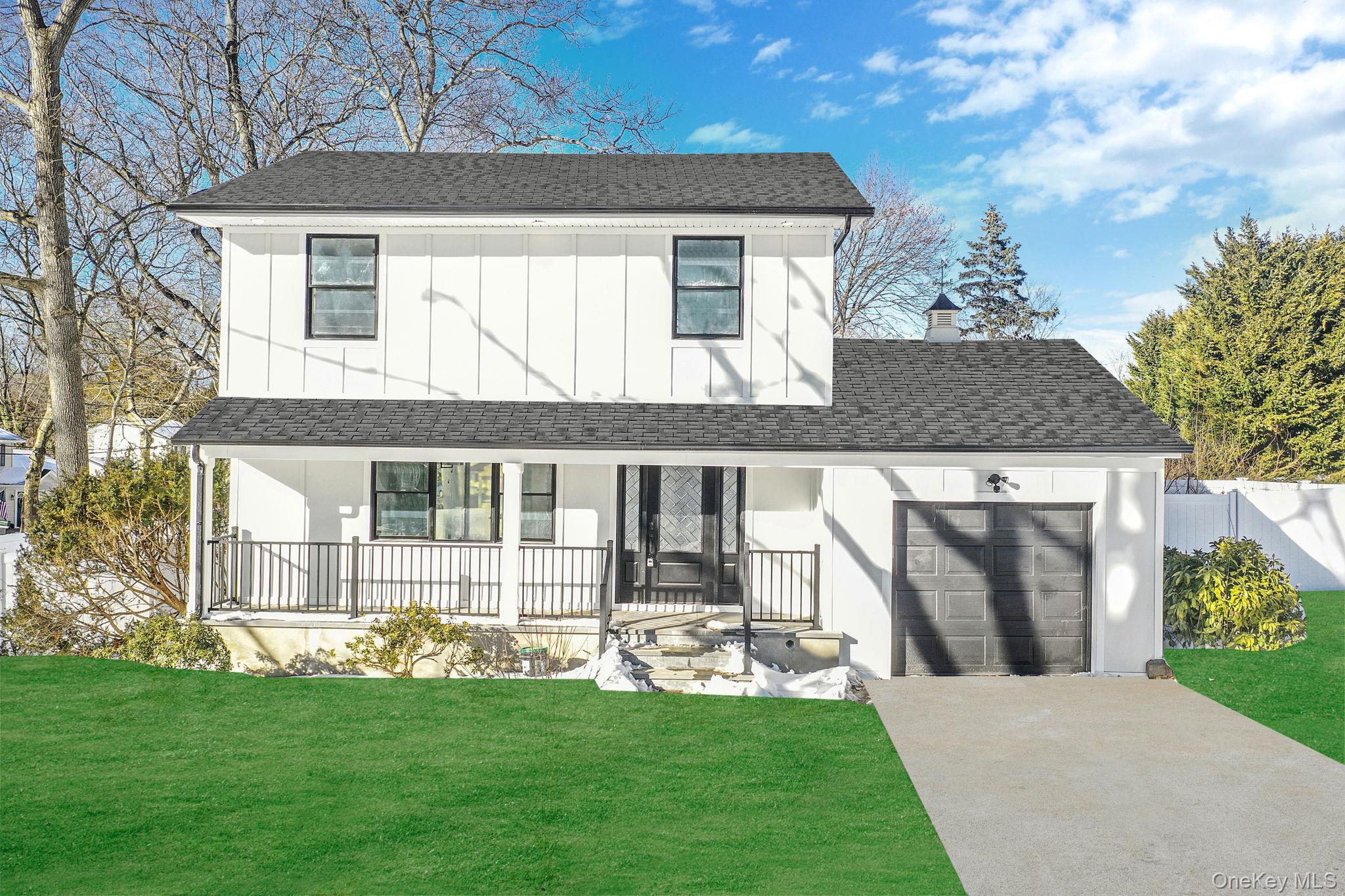 #1 photo, 39 E Lyons Street, Melville , NY 11747