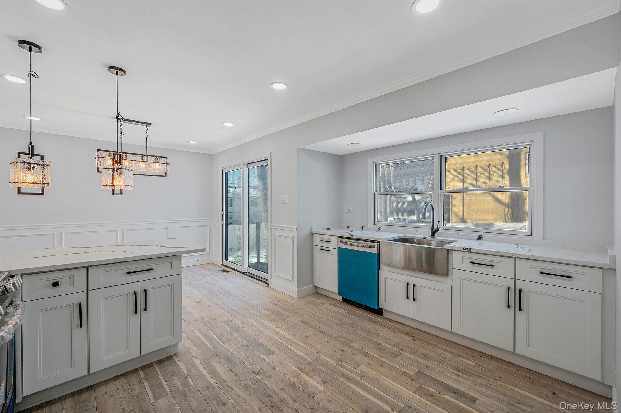 #12 photo, 39 E Lyons Street, Melville , NY 11747