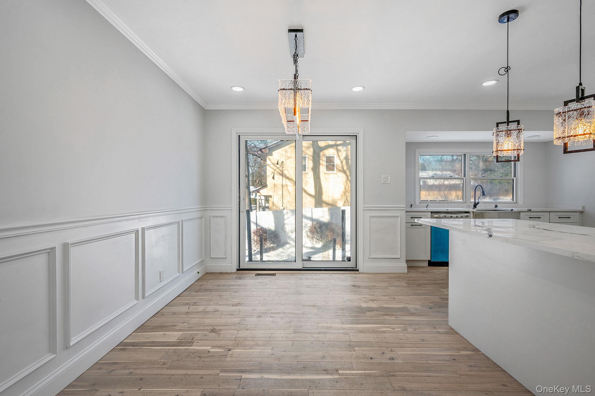 #8 photo, 39 E Lyons Street, Melville , NY 11747