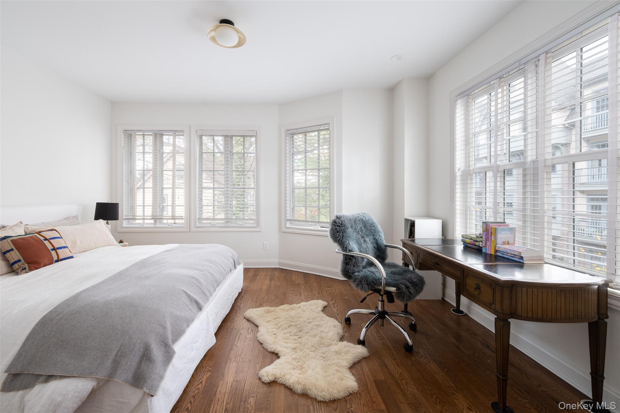 #19 photo, 39 1st Street, Pelham , NY 10803