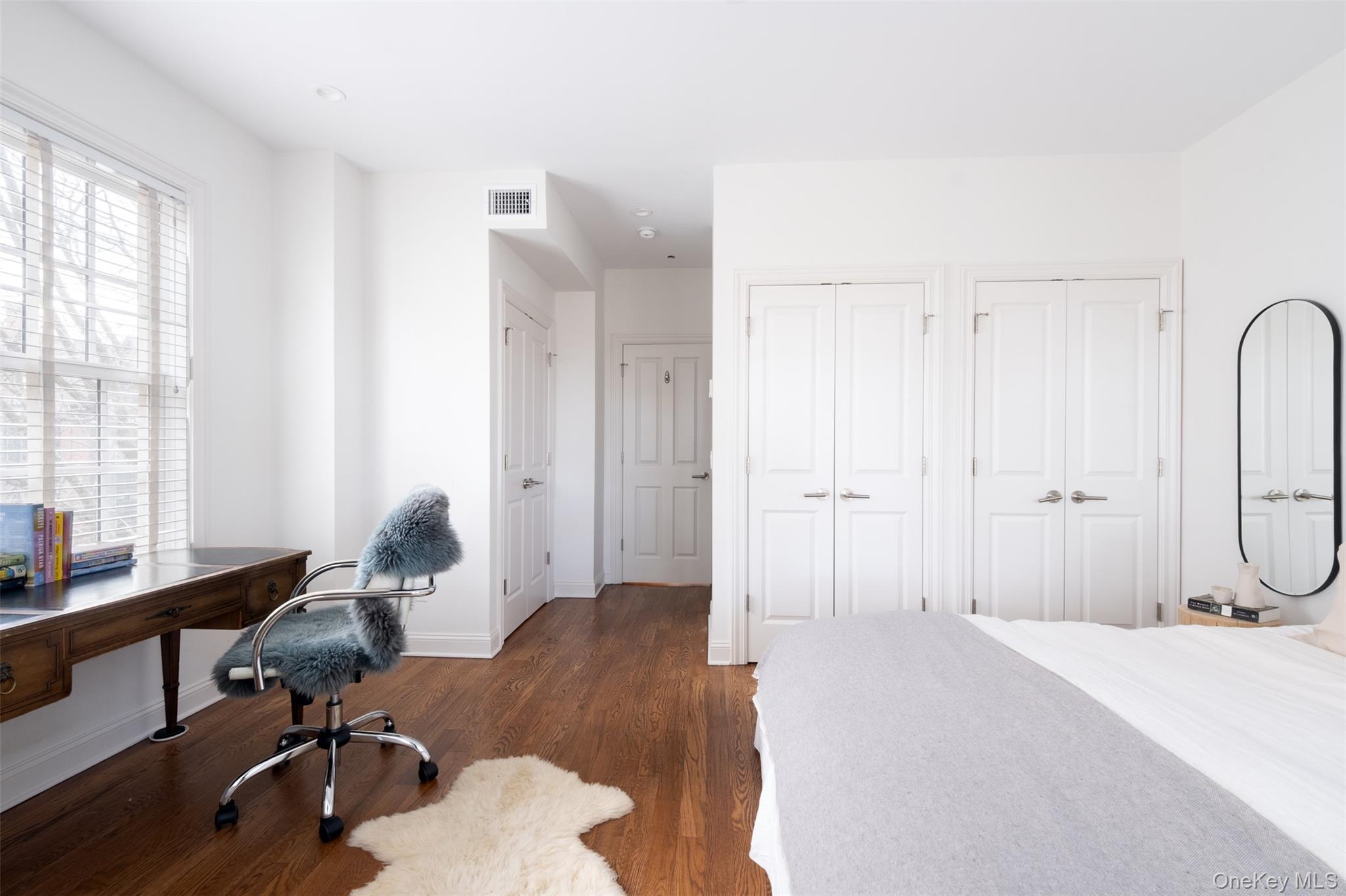 #20 photo, 39 1st Street, Pelham , NY 10803