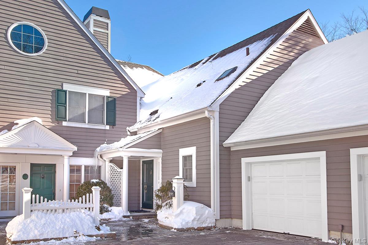 #2 photo, 5 Wyndham Close, White Plains , NY 10605