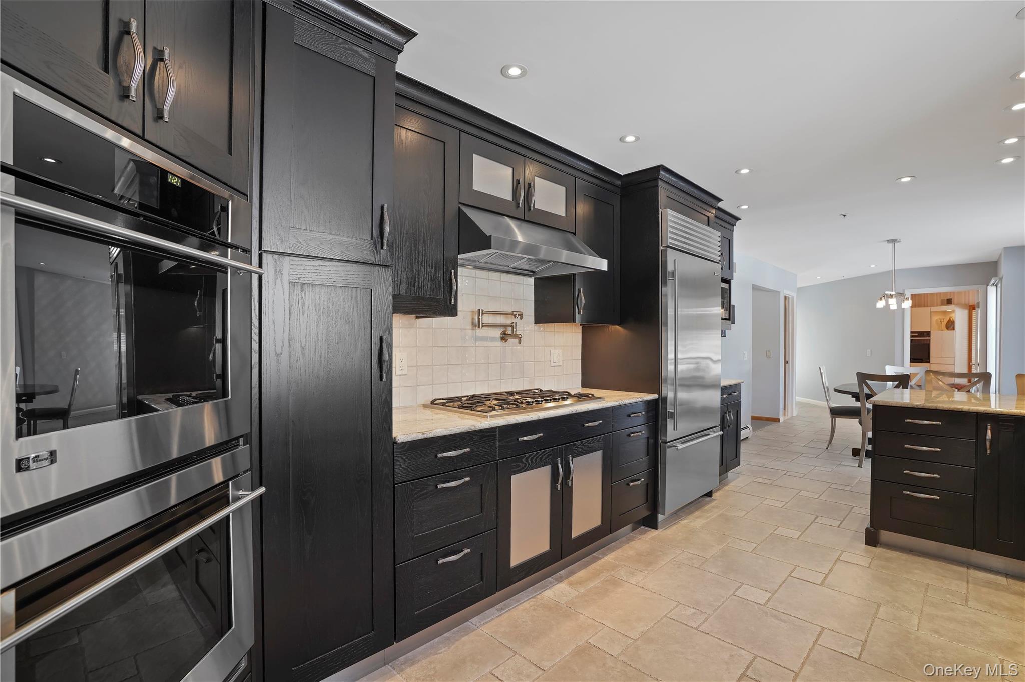 #12 photo, 130 Bramblebrook Road, Ardsley , NY 10502