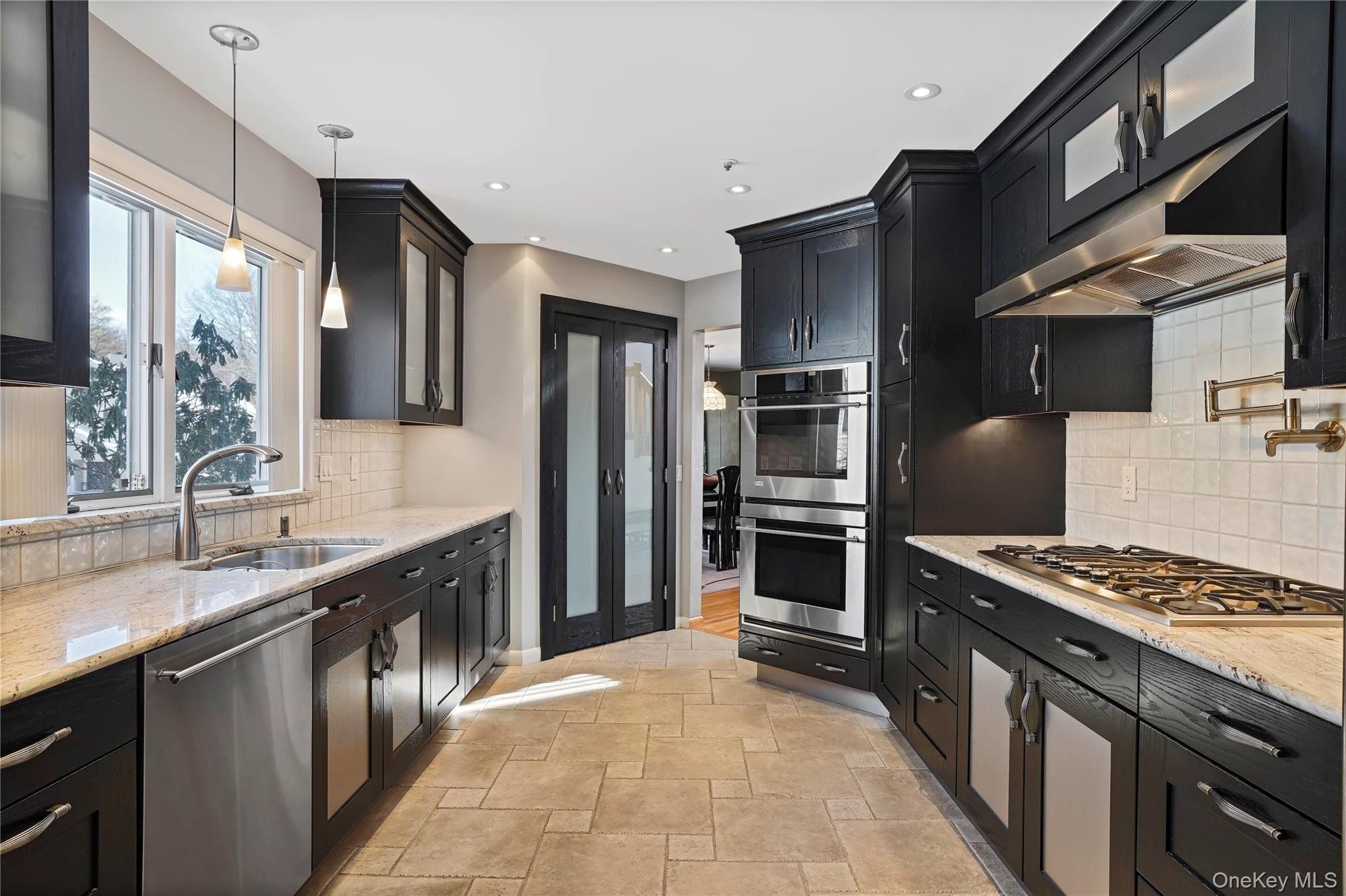 #14 photo, 130 Bramblebrook Road, Ardsley , NY 10502