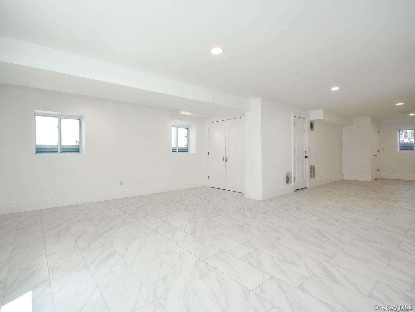 #15 photo, 59B Hickory Road, নাসাউ কাউন্টি Port Washington , NY 11050