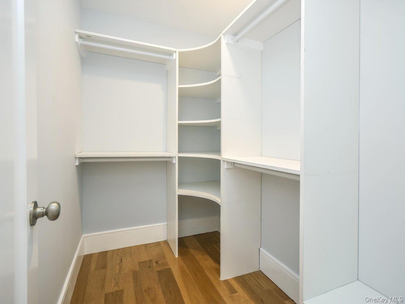 #8 photo, 59B Hickory Road, নাসাউ কাউন্টি Port Washington , NY 11050