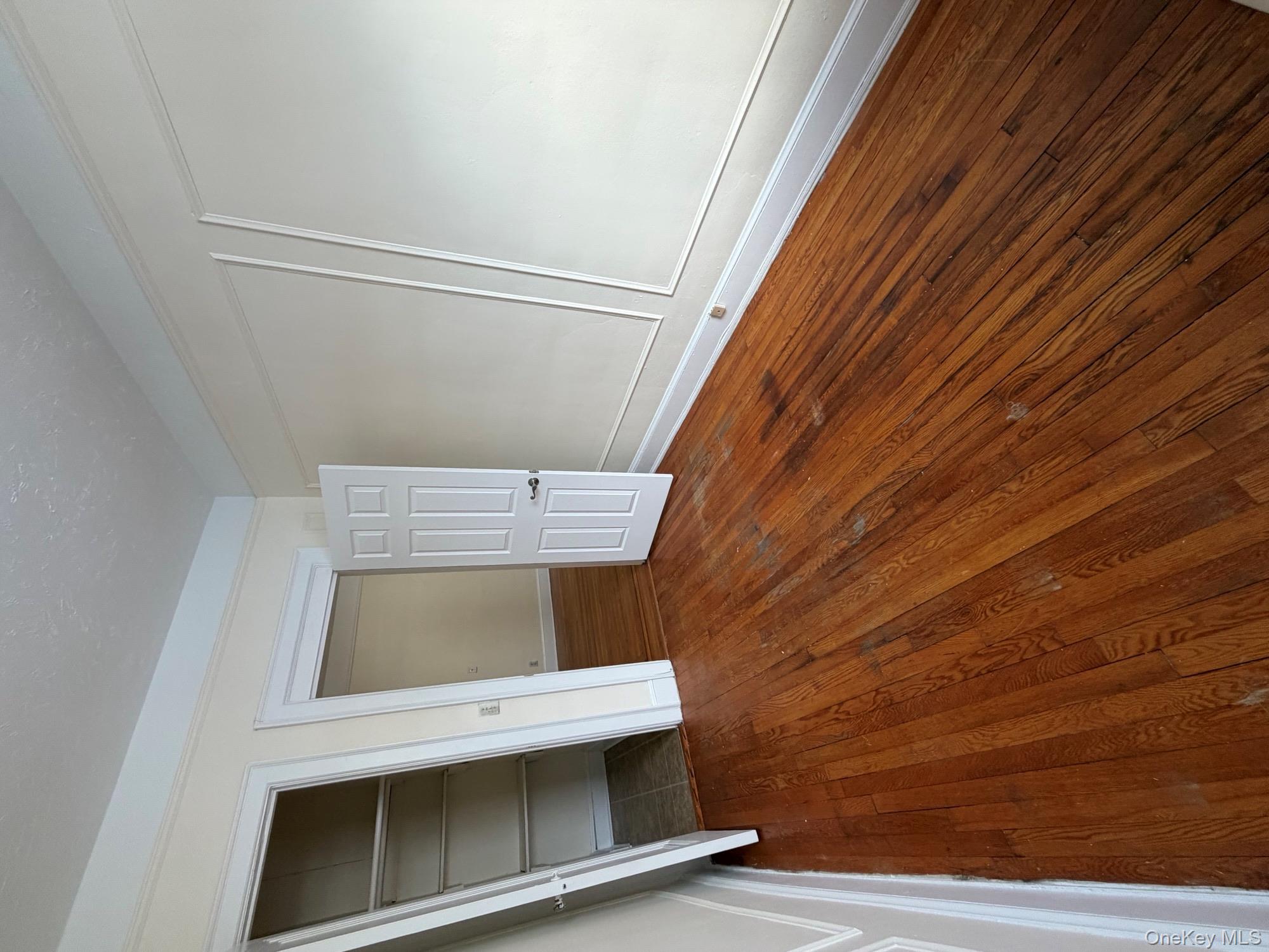 #10 photo, 810 Jericho Turnpike, New Hyde Park , NY 11040