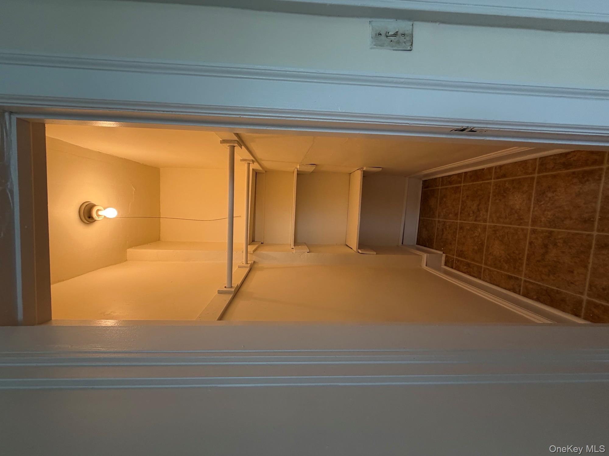 #11 photo, 810 Jericho Turnpike, New Hyde Park , NY 11040