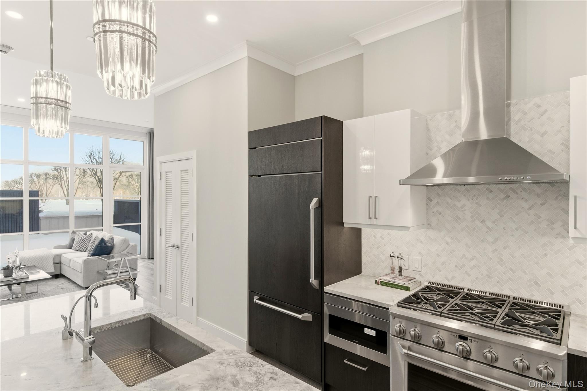 #16 photo, 100 Garvies Point Road, নাসাউ কাউন্টি Glen Cove , NY 11542