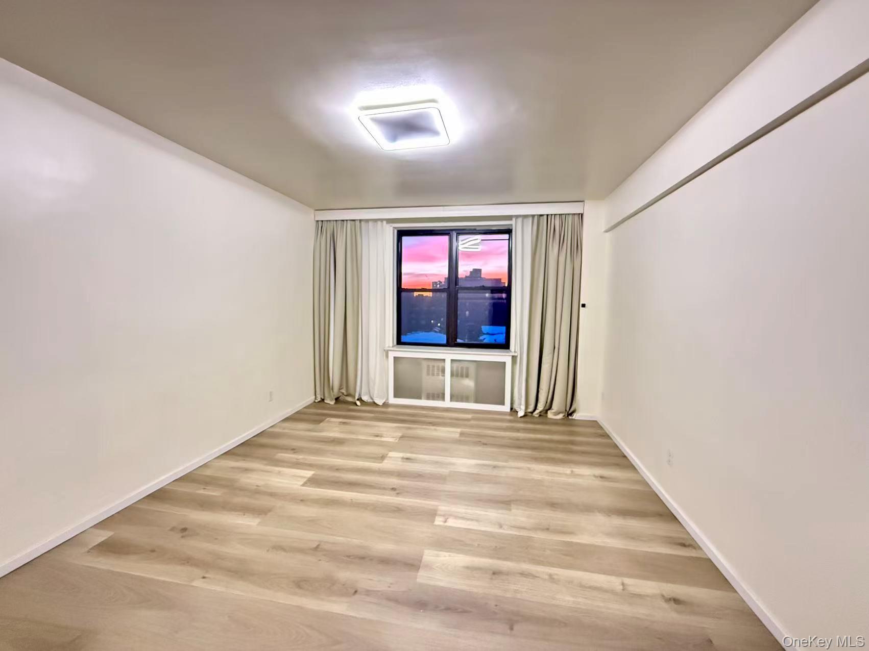 #16 photo, 38-15 149 Street, Flushing , NY 11354