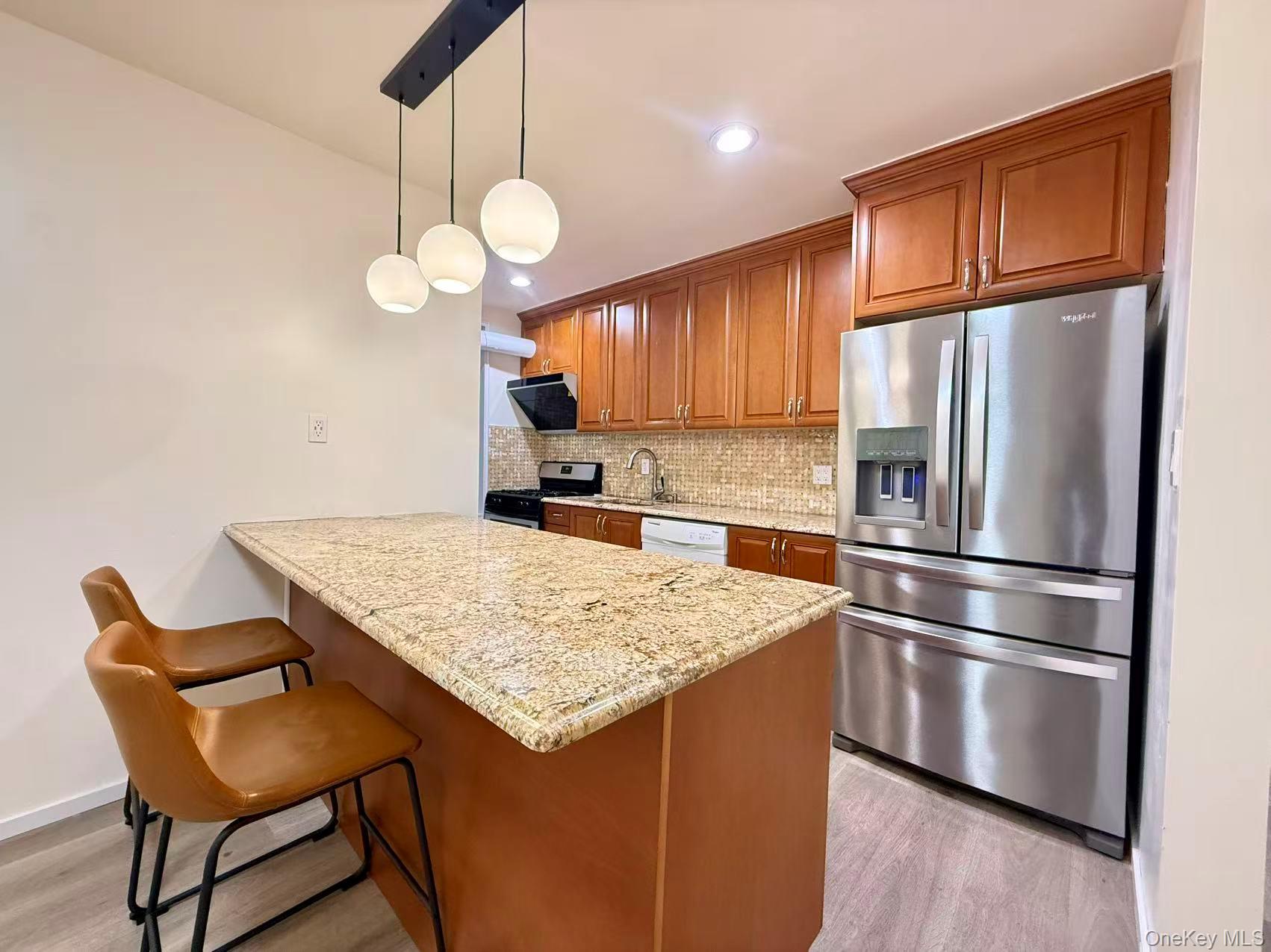 #5 photo, 38-15 149 Street, Flushing , NY 11354