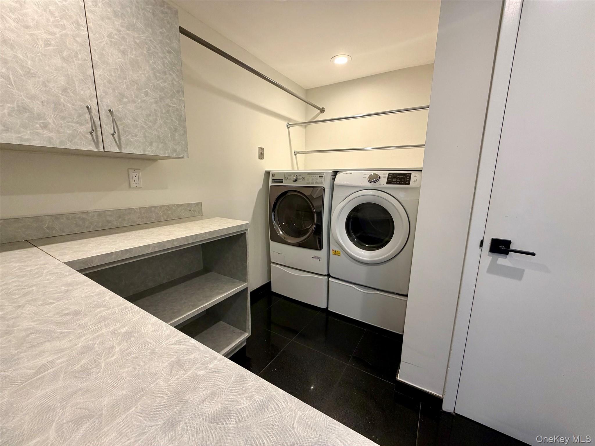 #16 photo, 5 Glen Hill Court, Dix Hills , NY 11746