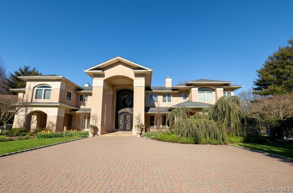 #3 photo, 5 Glen Hill Court, Dix Hills , NY 11746