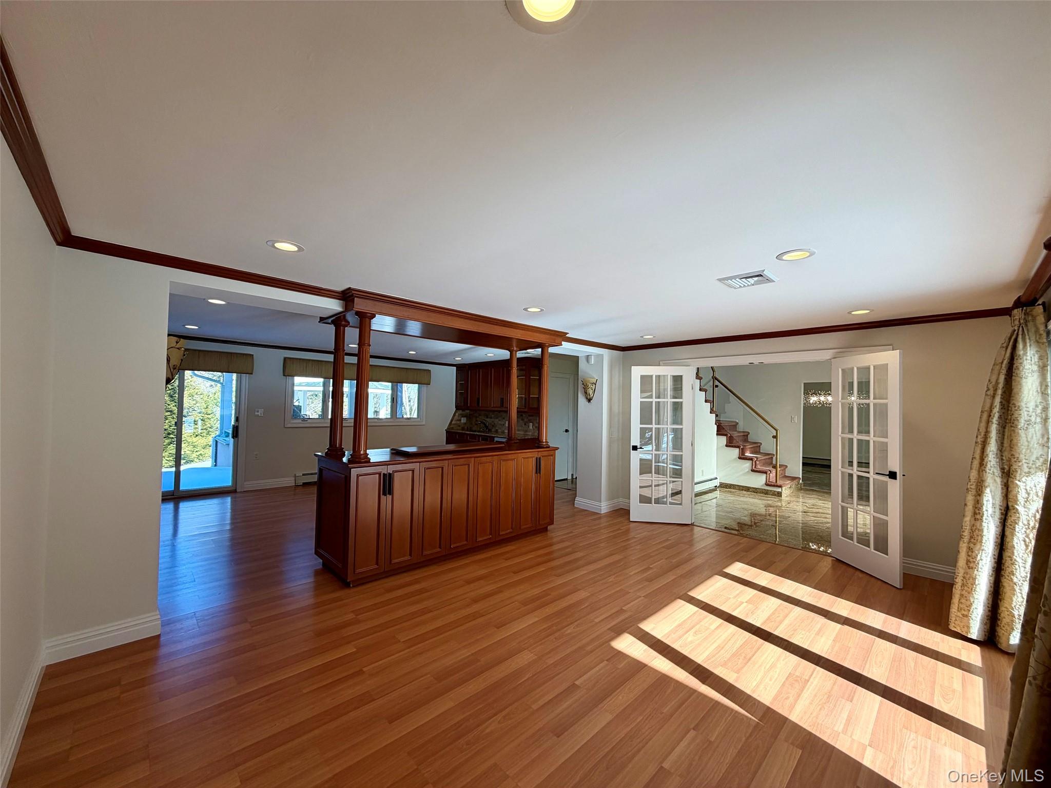 #6 photo, 5 Glen Hill Court, Dix Hills , NY 11746