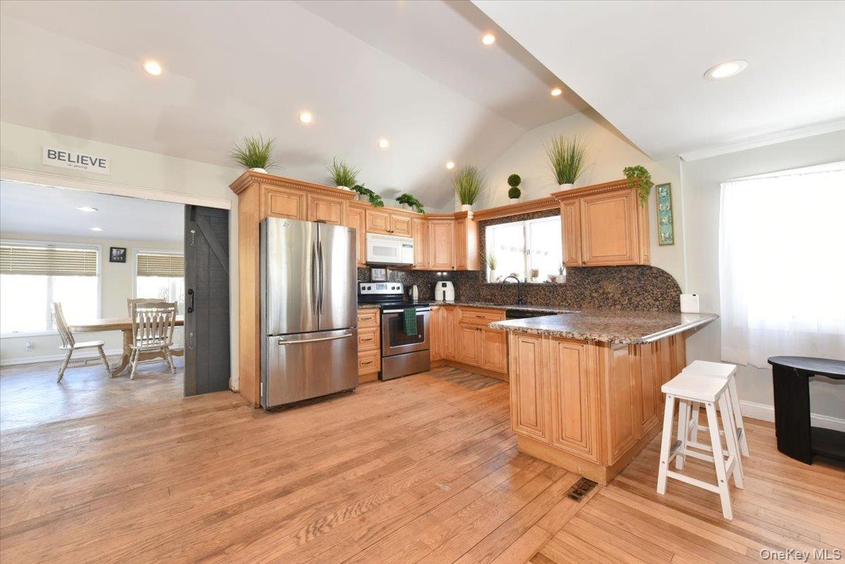 #12 photo, 1721 Michael William Road, Merrick , NY 11566