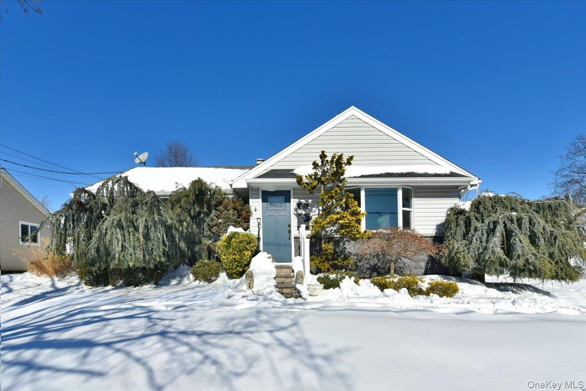 #2 photo, 1721 Michael William Road, Merrick , NY 11566