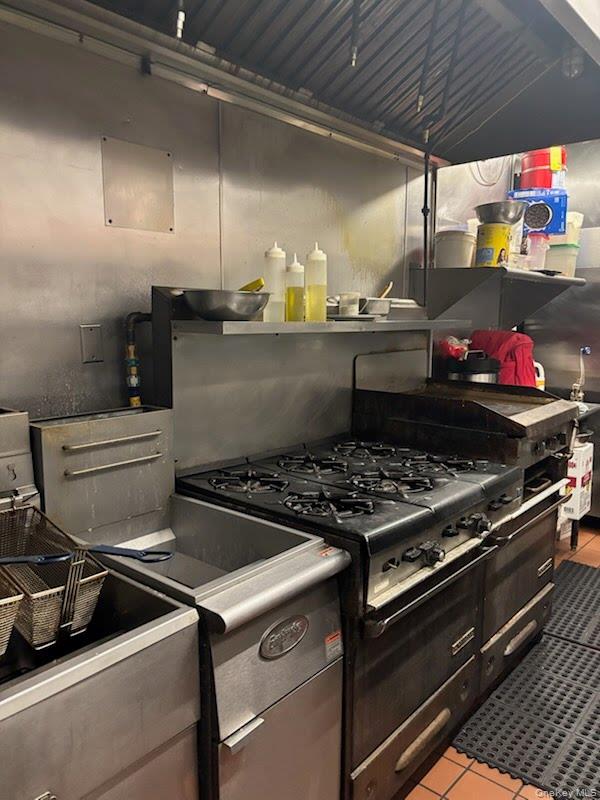 #14 photo, 24 Irving Avenue, Brooklyn , NY 11237