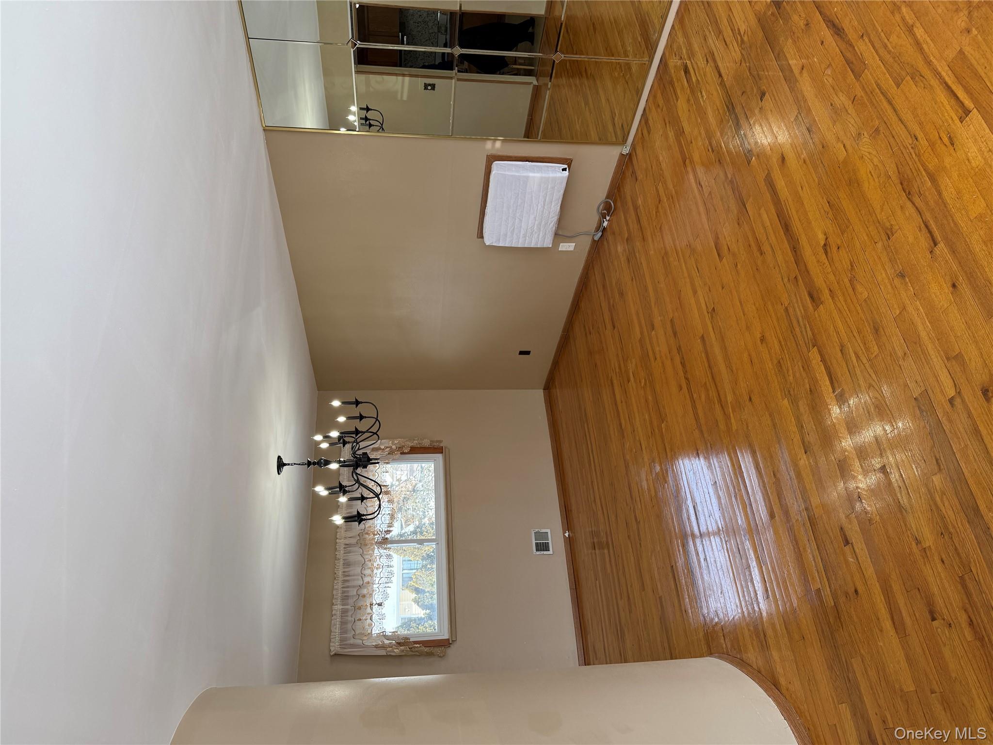 #5 photo, 192 E 5th Street, Deer Park , NY 11729