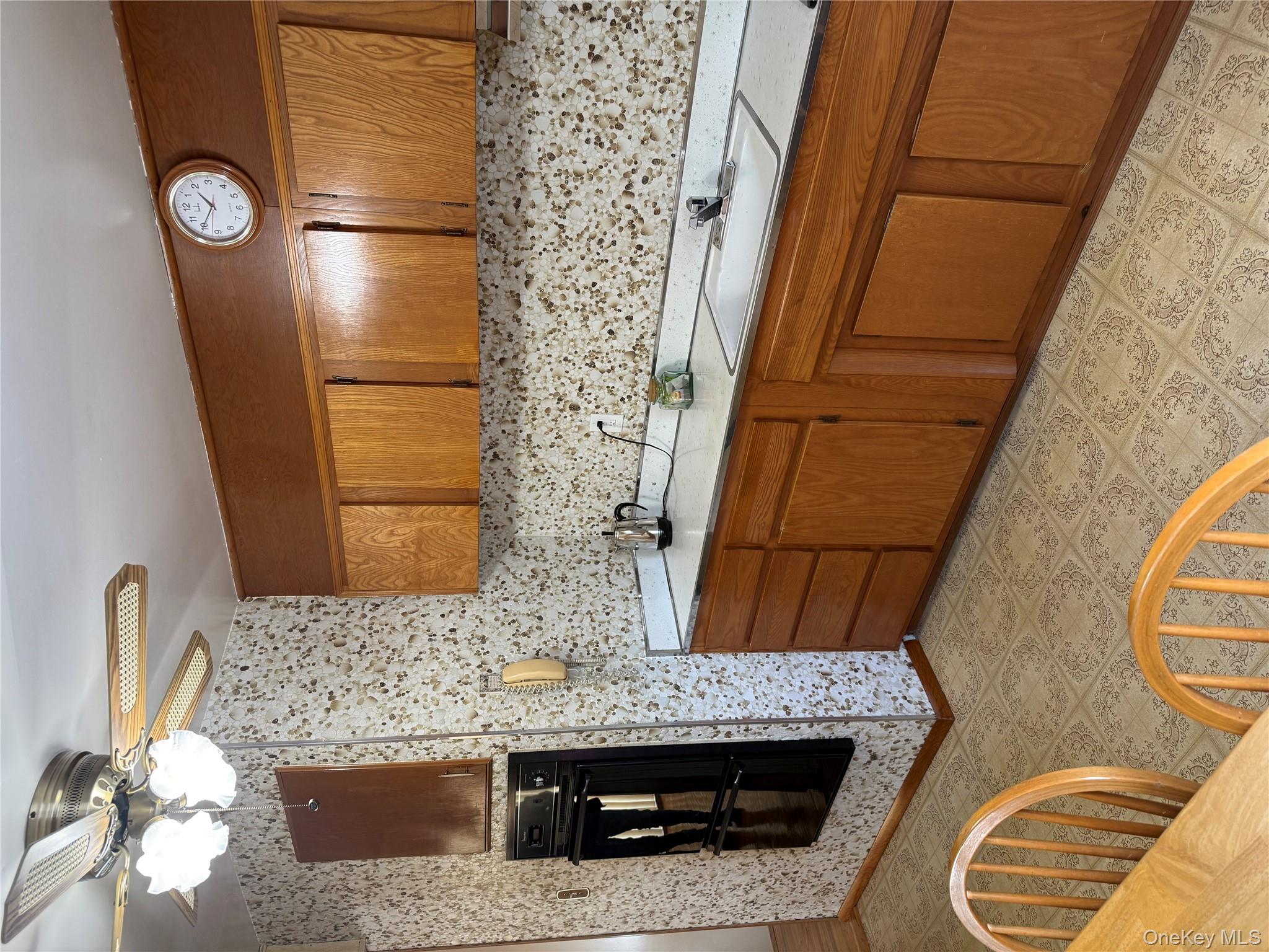 #6 photo, 192 E 5th Street, Deer Park , NY 11729