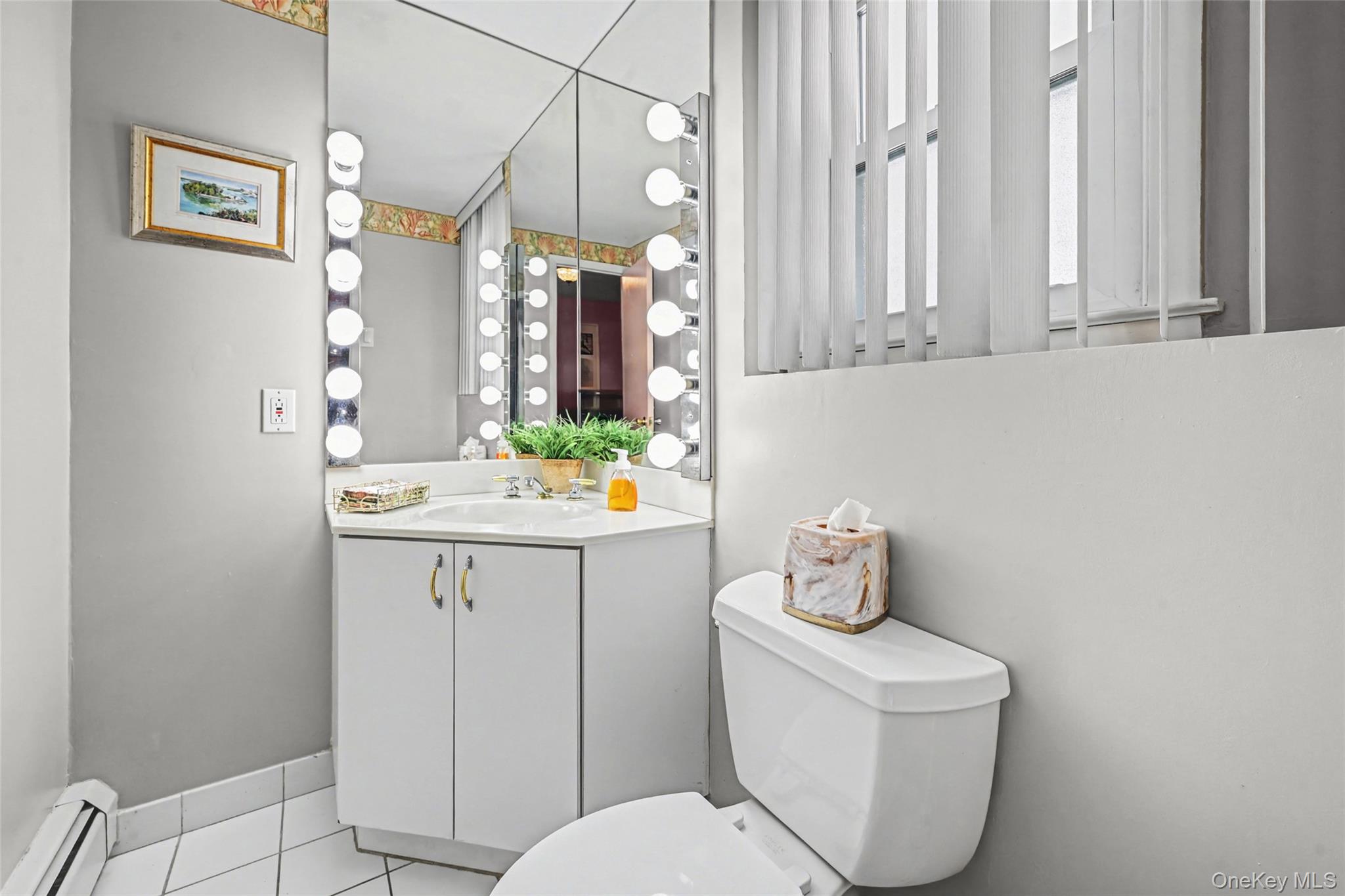 #20 photo, 95 Rhodes Avenue, Hempstead , NY 11550