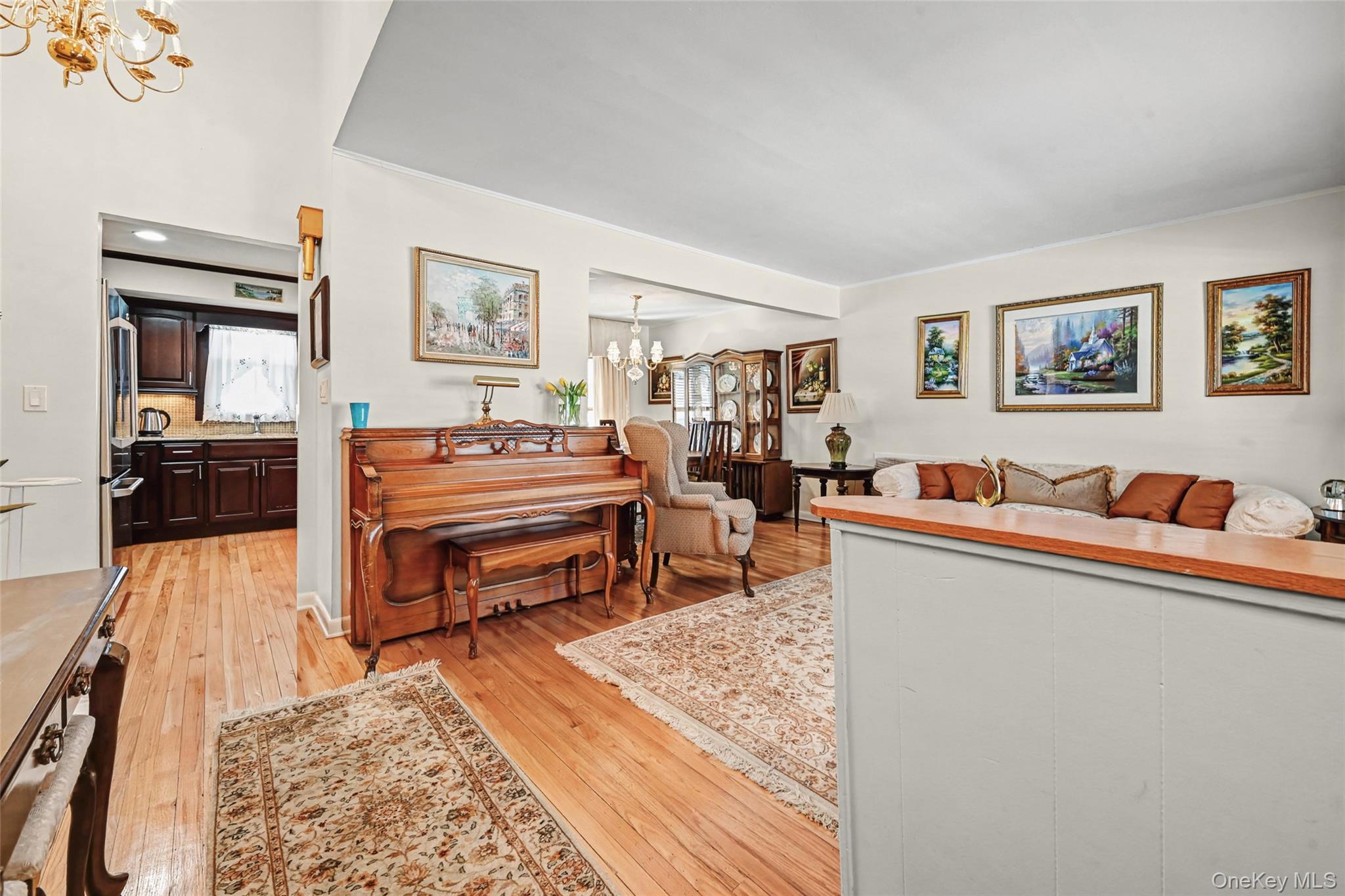 #8 photo, 95 Rhodes Avenue, Hempstead , NY 11550