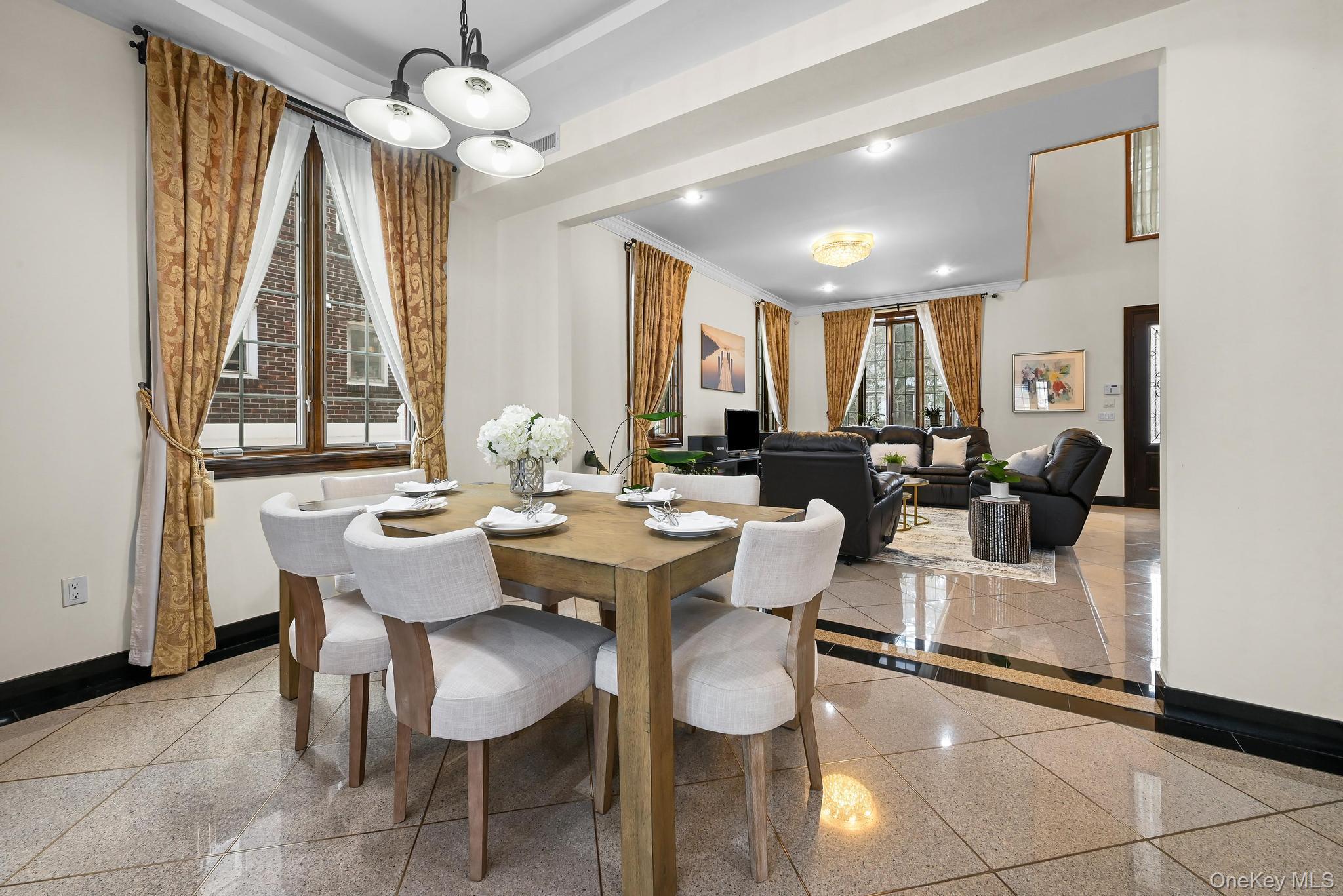 #11 photo, 6537 169th Street, קווינס Fresh Meadows , NY 11365