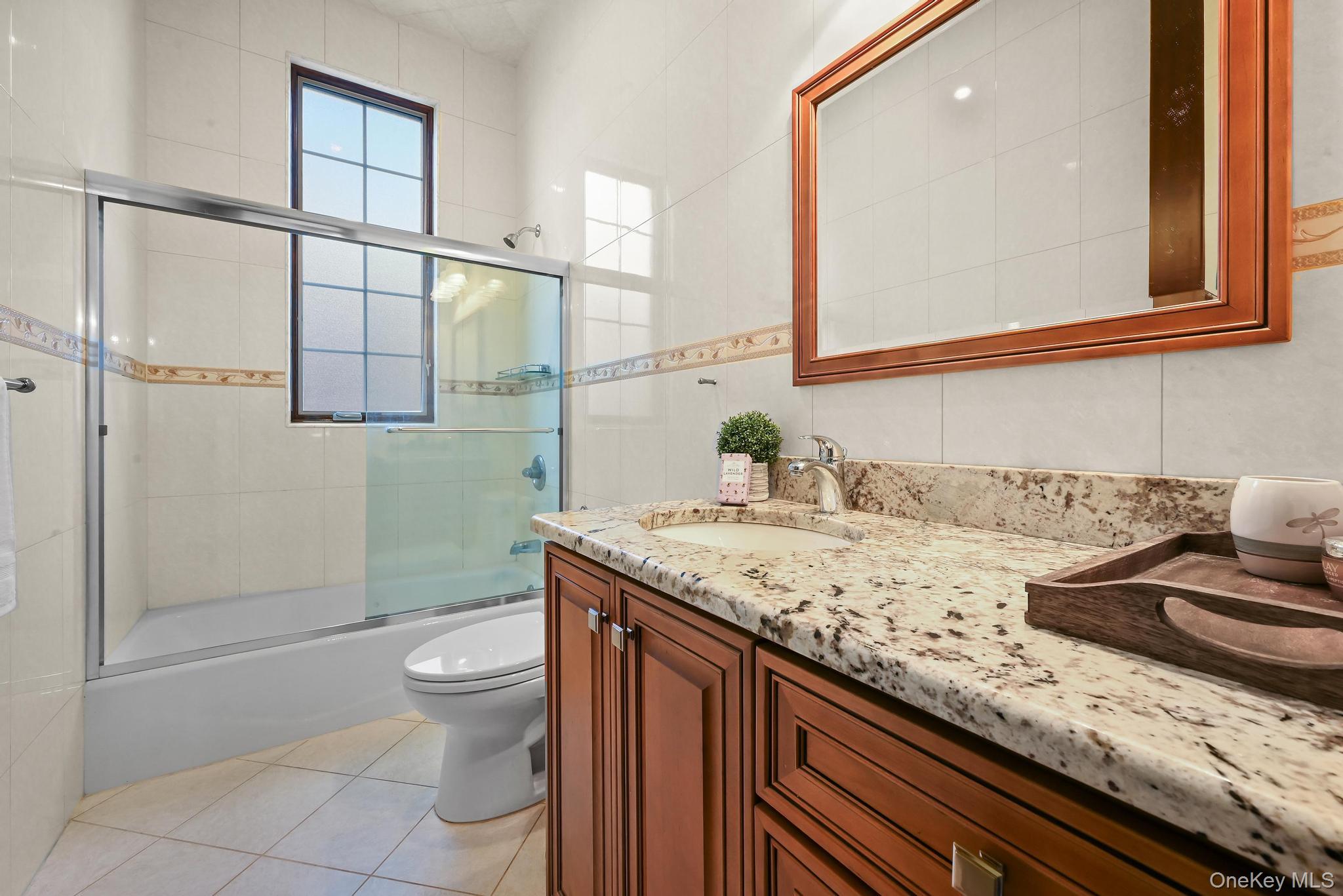 #15 photo, 6537 169th Street, קווינס Fresh Meadows , NY 11365