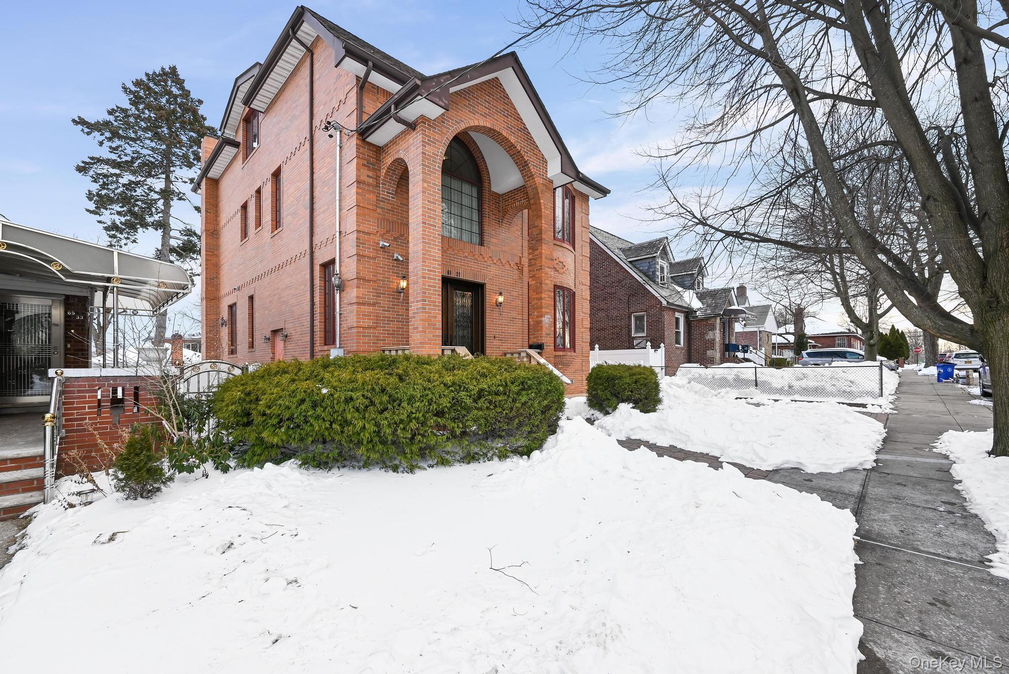 #3 photo, 6537 169th Street, קווינס Fresh Meadows , NY 11365