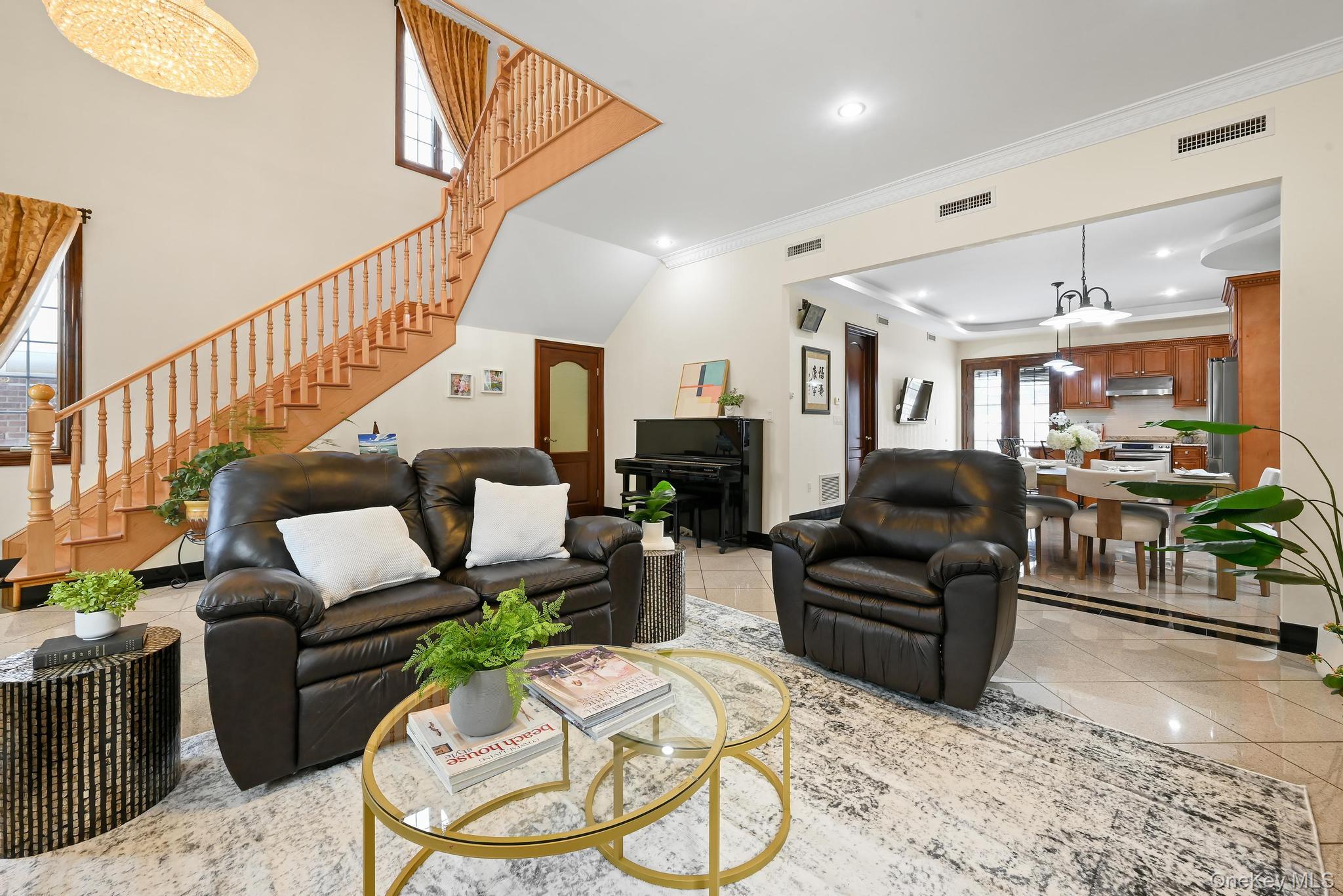 #9 photo, 6537 169th Street, קווינס Fresh Meadows , NY 11365