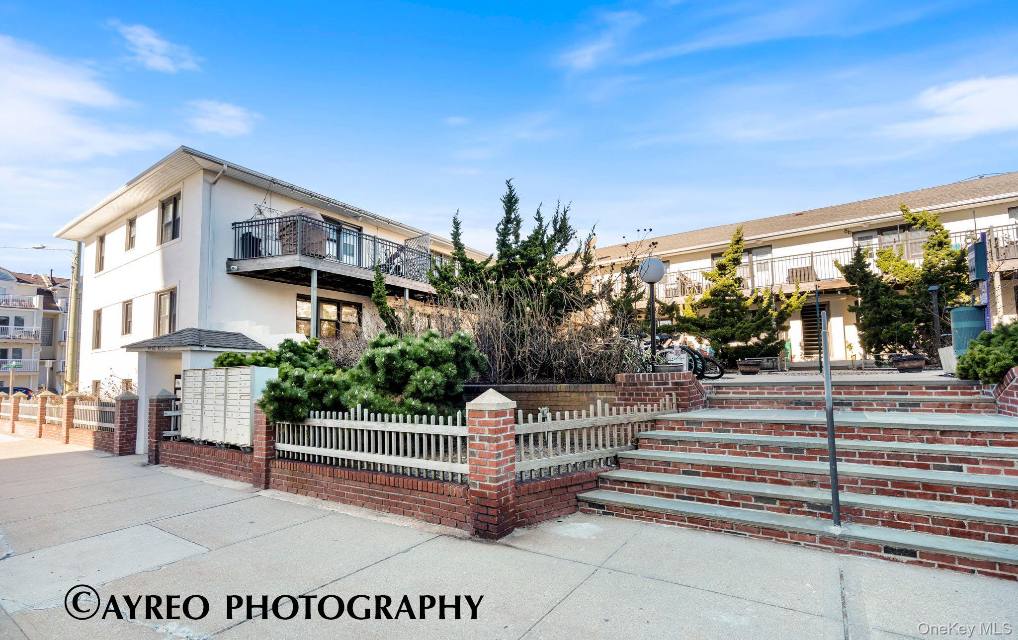 #1 photo, 65 W Broadway, নাসাউ কাউন্টি Long Beach , NY 11561