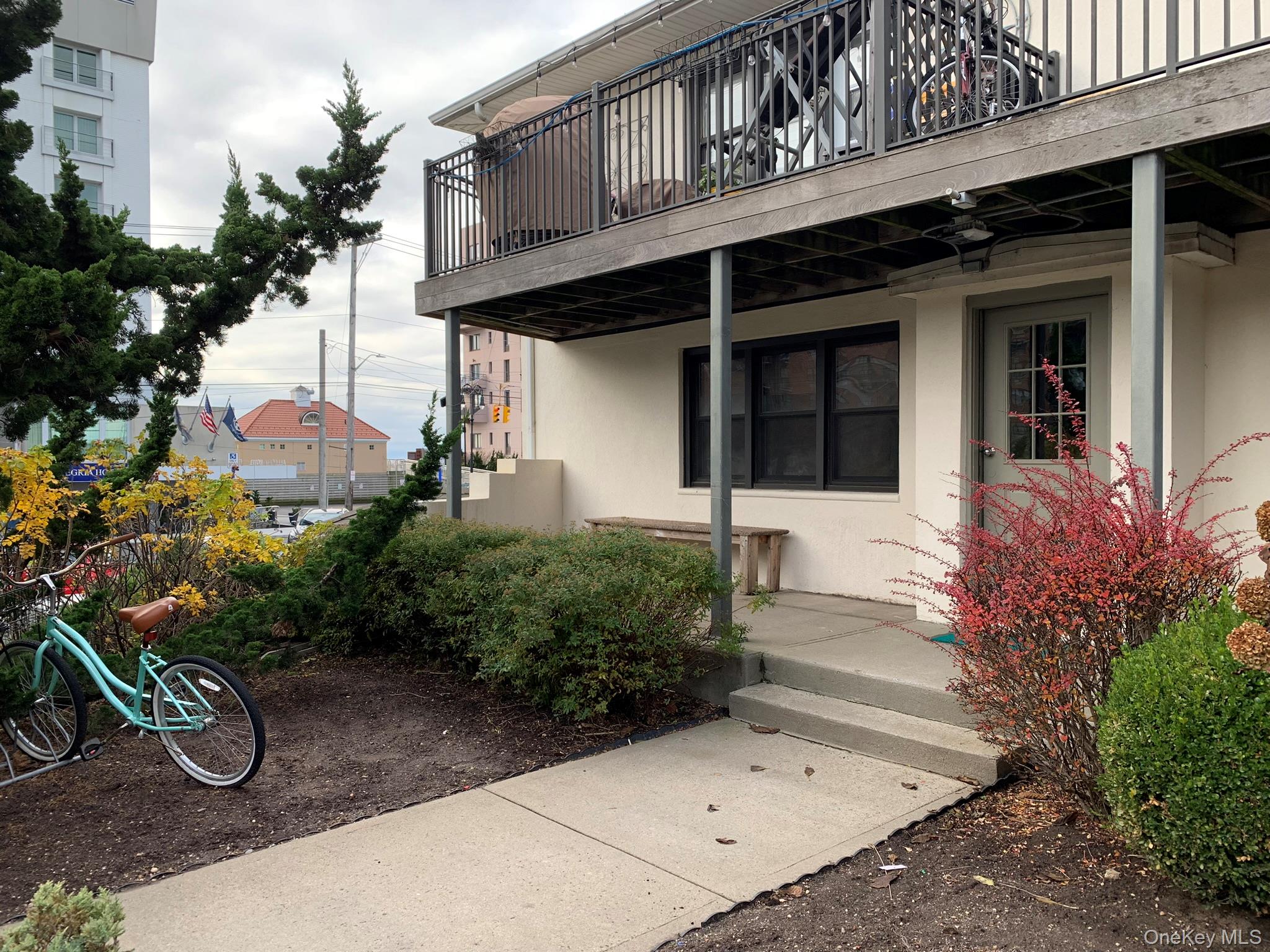 #17 photo, 65 W Broadway, নাসাউ কাউন্টি Long Beach , NY 11561