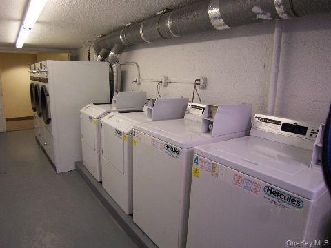 #19 photo, 65 W Broadway, নাসাউ কাউন্টি Long Beach , NY 11561