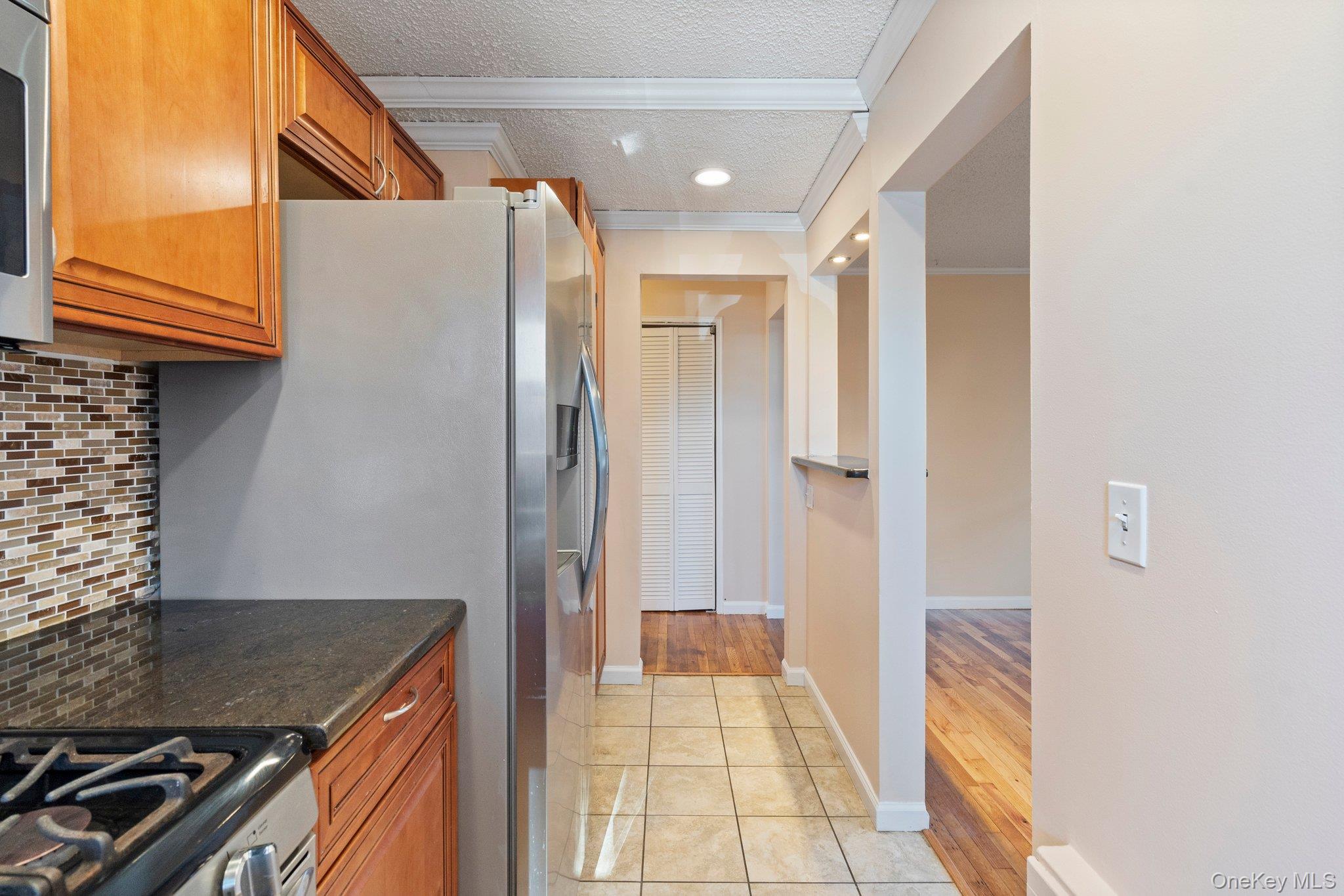 #4 photo, 65 W Broadway, নাসাউ কাউন্টি Long Beach , NY 11561