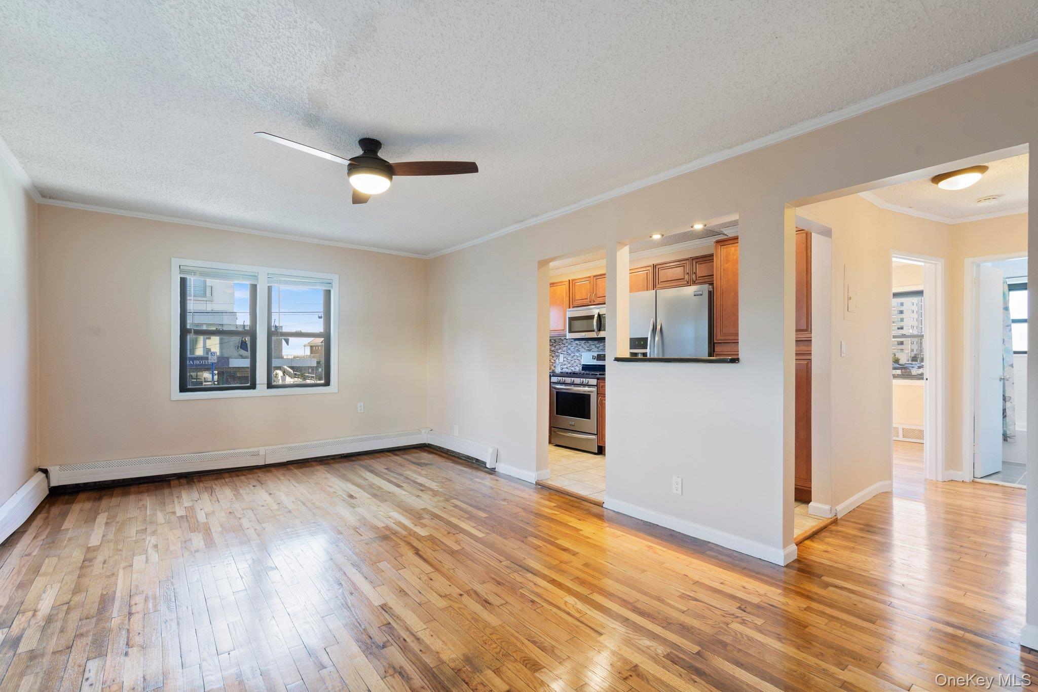 #5 photo, 65 W Broadway, নাসাউ কাউন্টি Long Beach , NY 11561