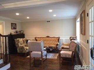 #7 photo, 48-15 Overbrook Street, Douglaston , NY 11362