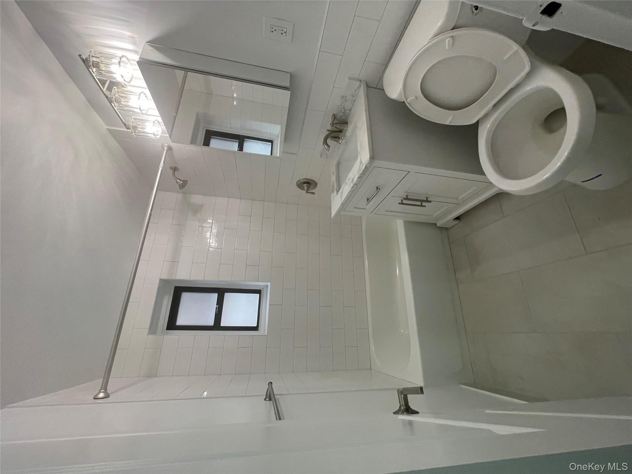 #12 photo, 83-83 118 Street, Kew Gardens , NY 11415