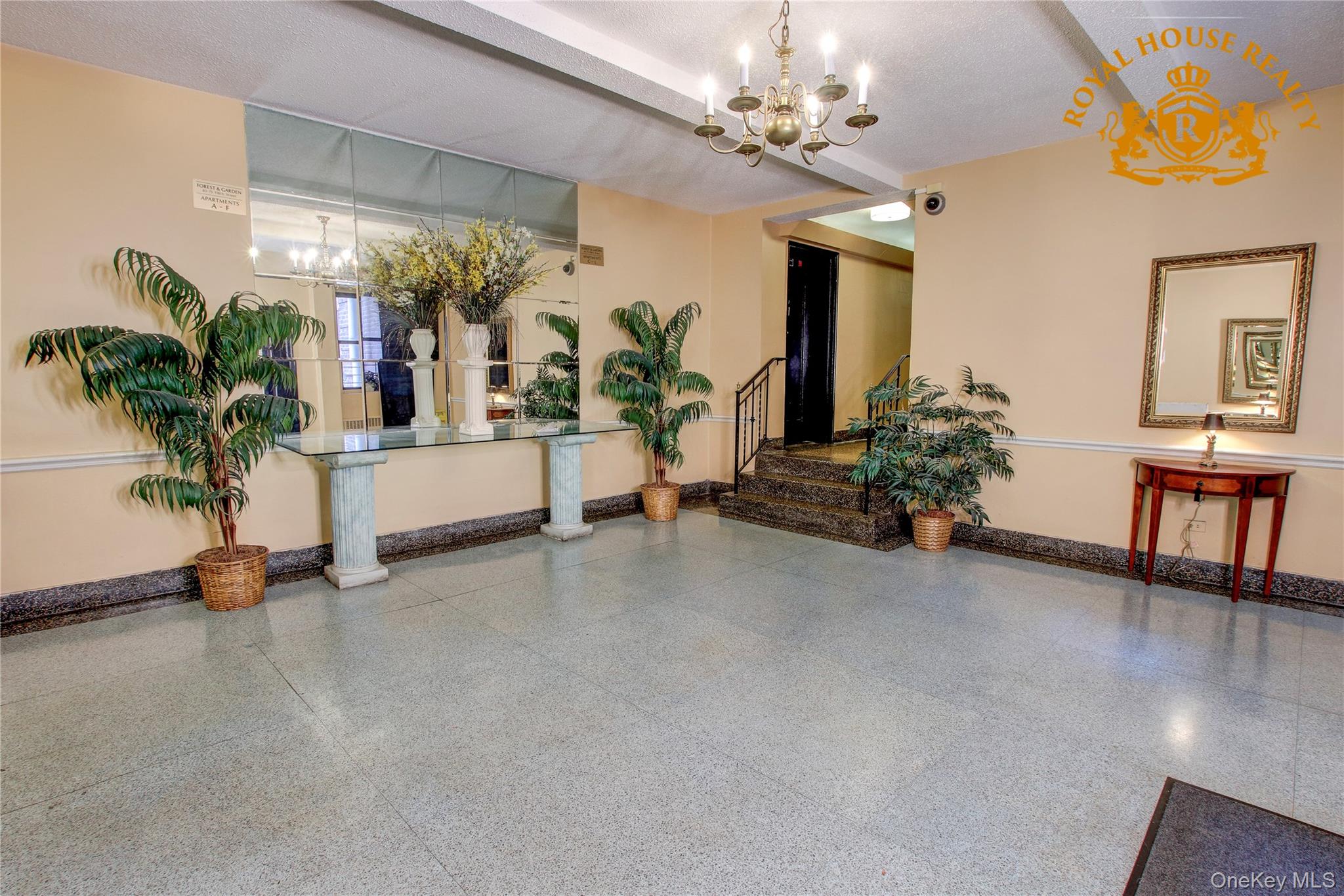 #8 photo, 83-83 118 Street, Kew Gardens , NY 11415