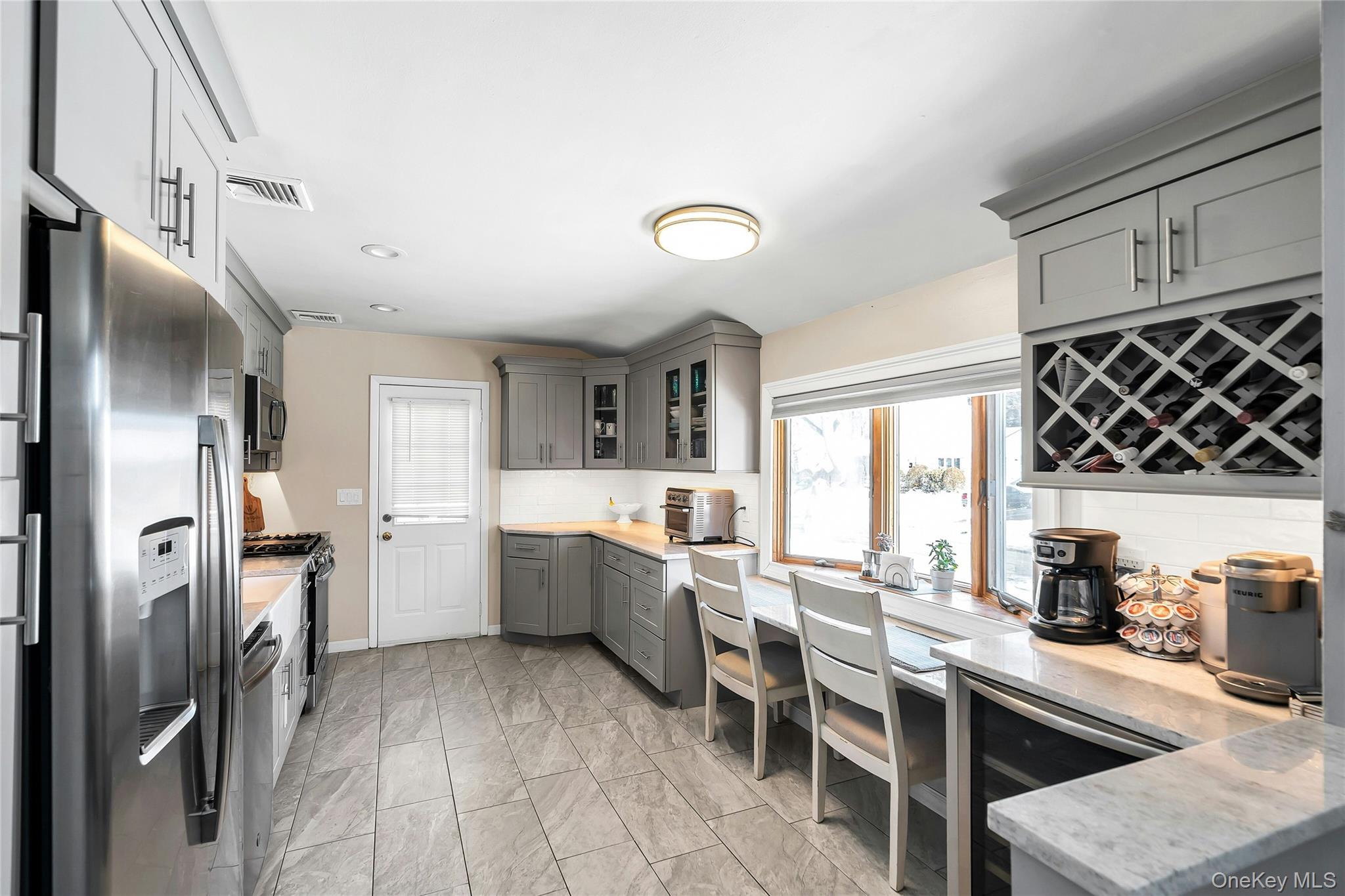 #10 photo, 53 Calvert Avenue, Commack , NY 11725