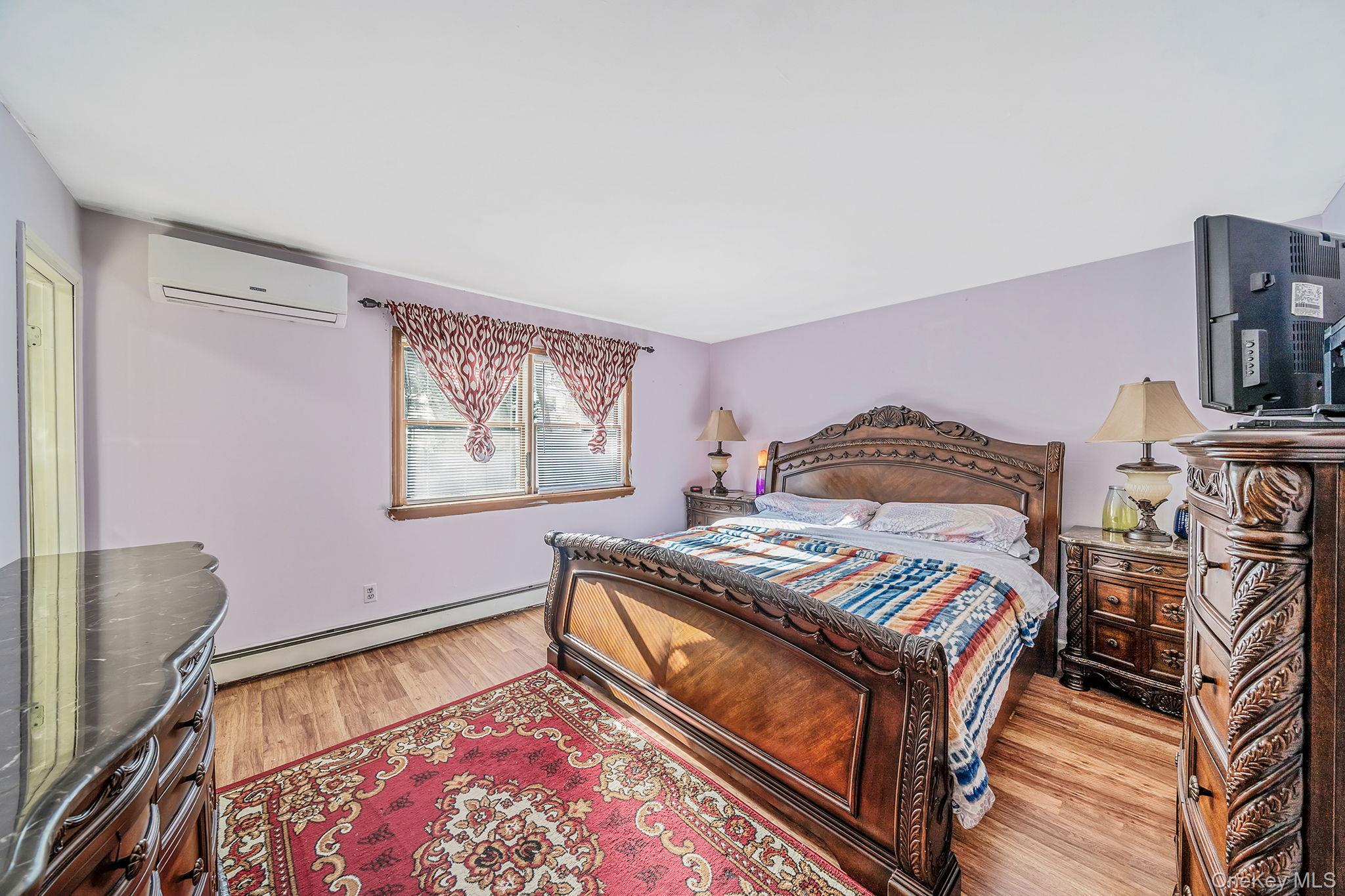 #17 photo, 118 Moriches Avenue, सफ़ोक काउंटी Mastic , NY 11950