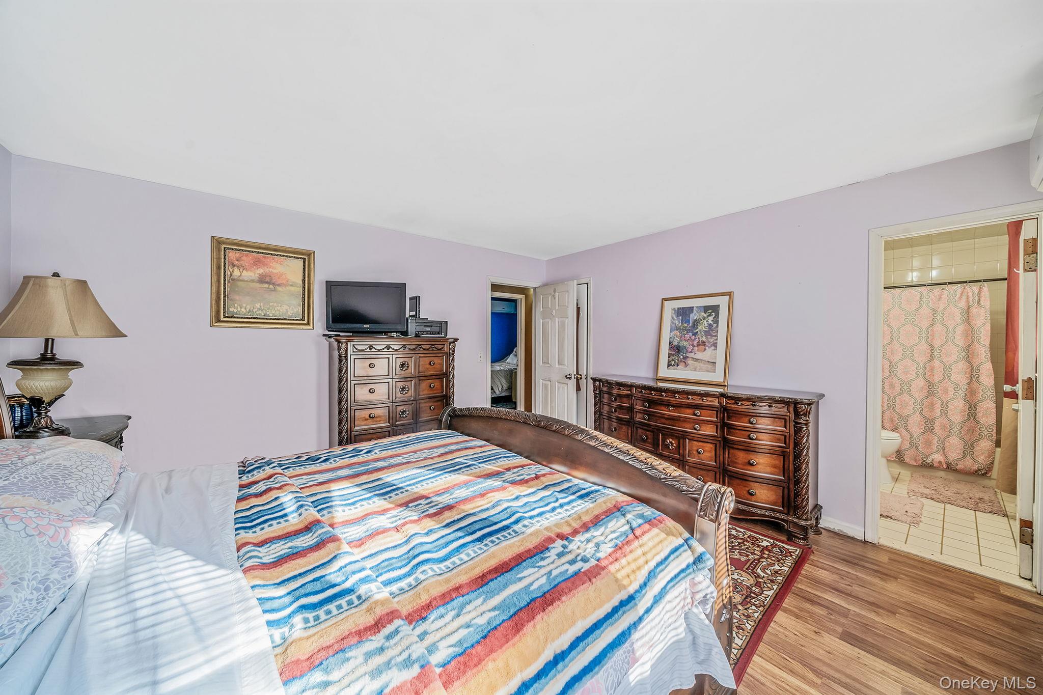 #18 photo, 118 Moriches Avenue, सफ़ोक काउंटी Mastic , NY 11950