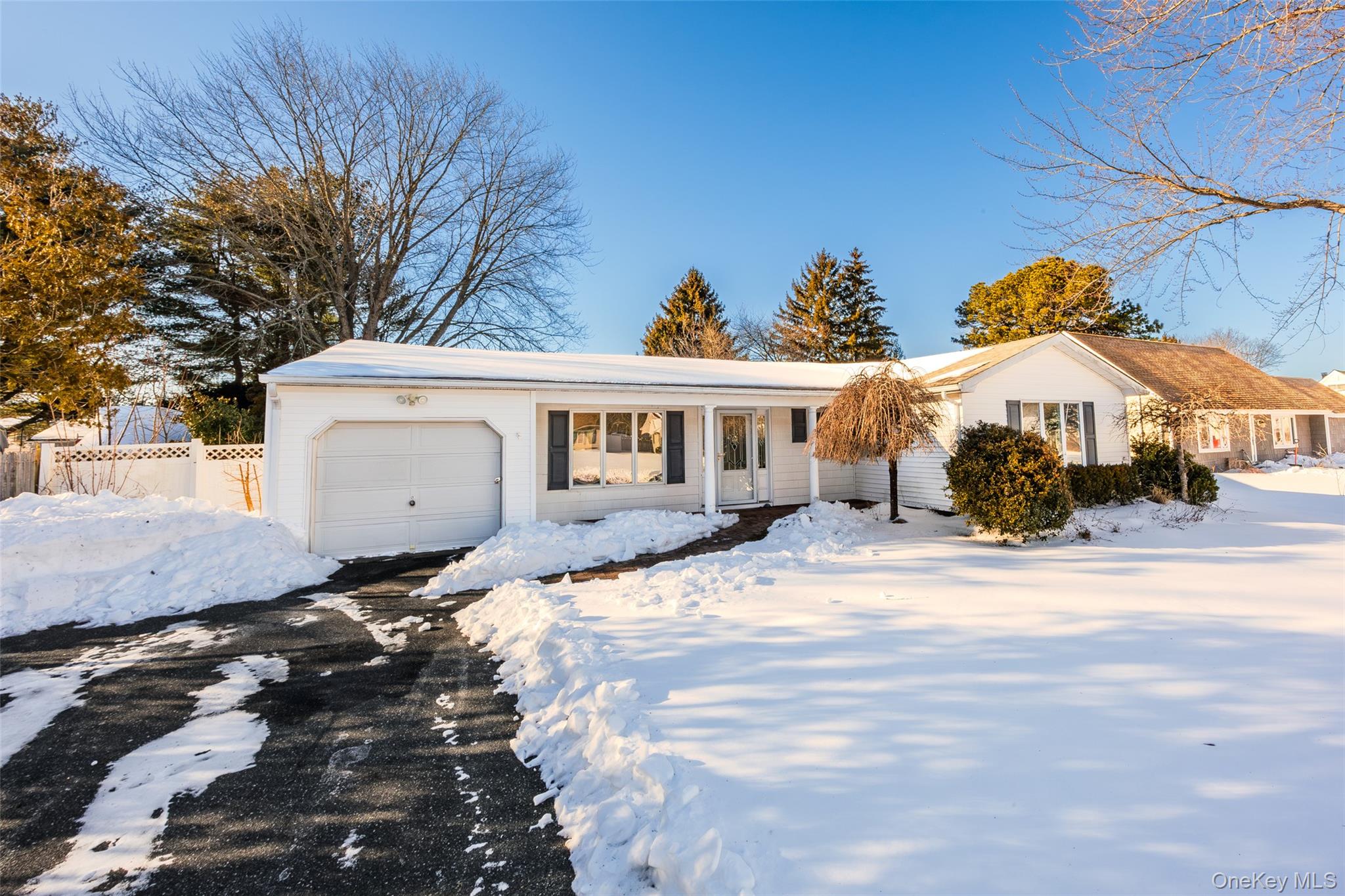 #1 photo, 18 Woodbrook Drive, Ridge , NY 11961