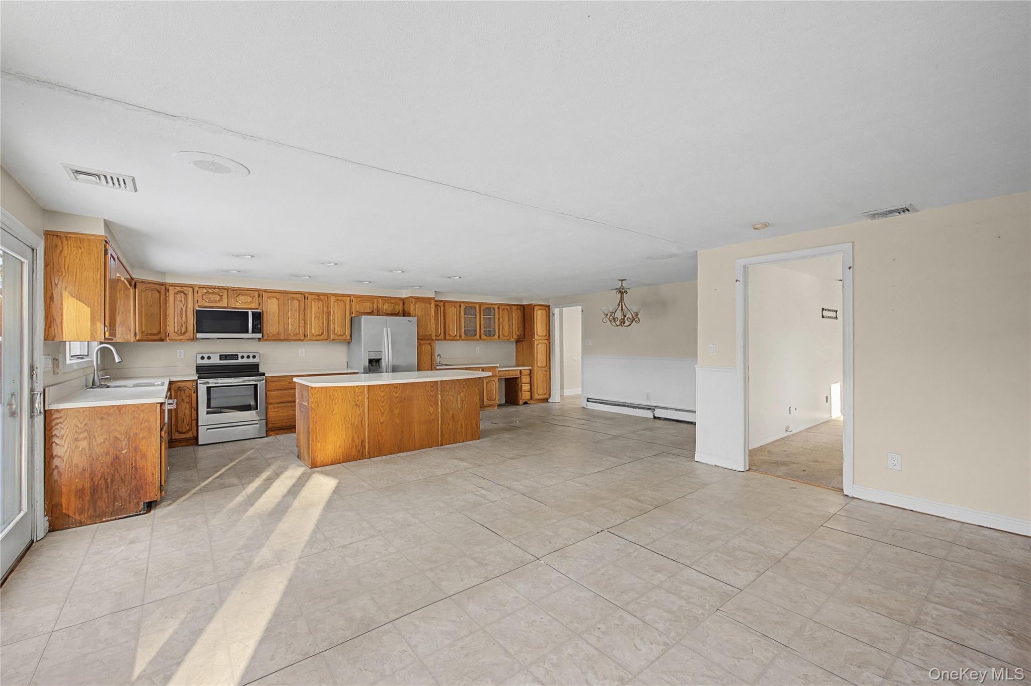 #18 photo, 18 Woodbrook Drive, Ridge , NY 11961