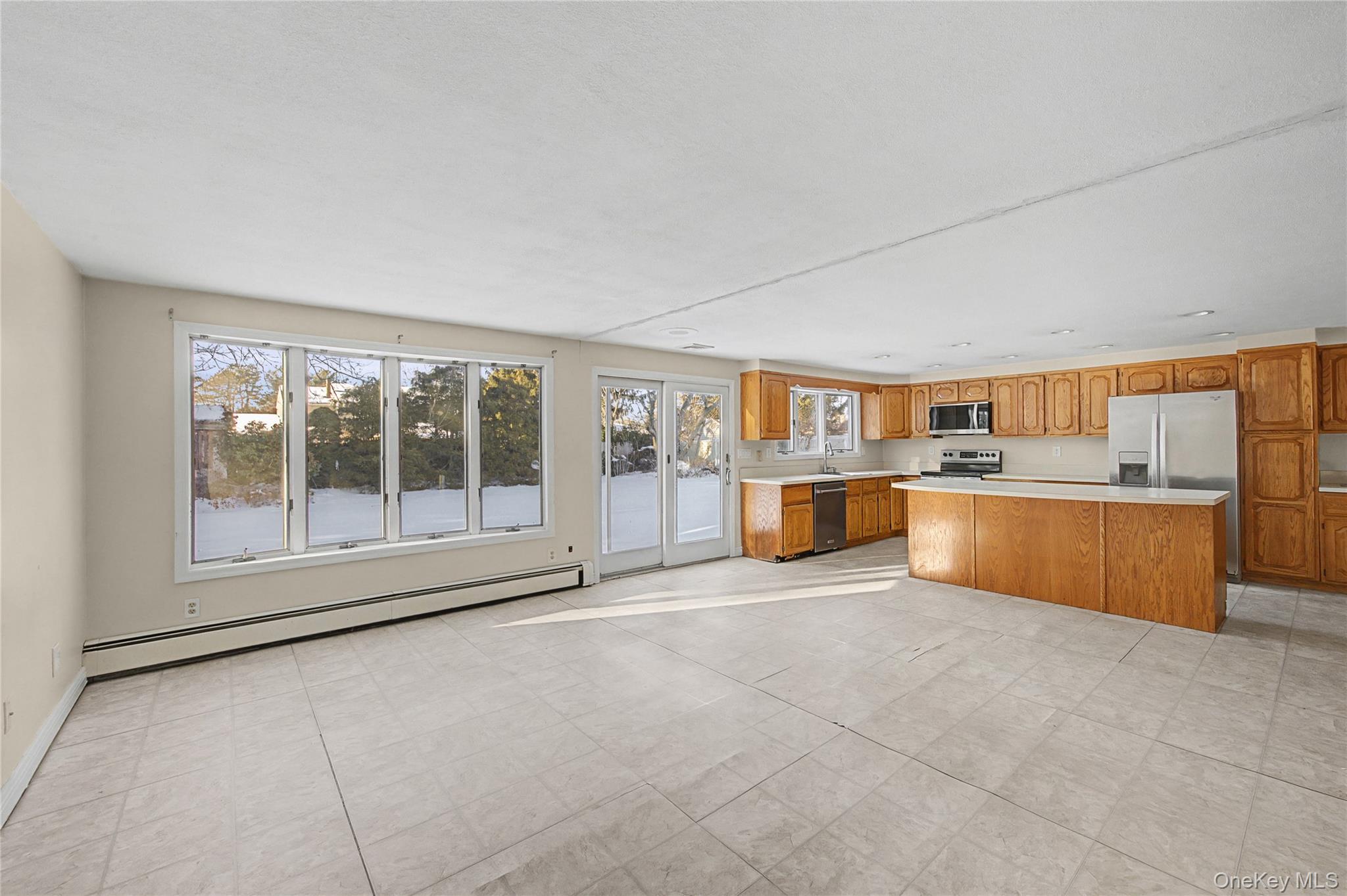 #19 photo, 18 Woodbrook Drive, Ridge , NY 11961