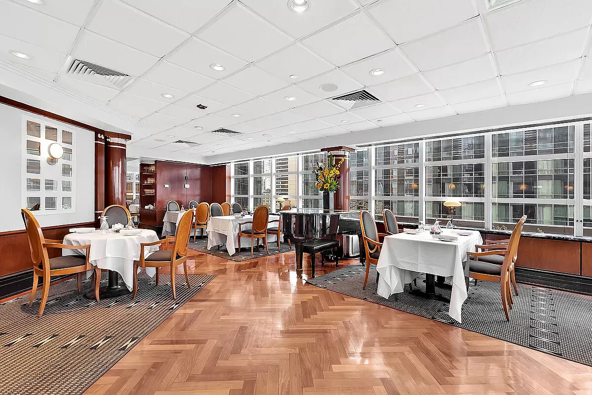 #11 photo, 146 W 57TH Street, Midtown , NY 10019